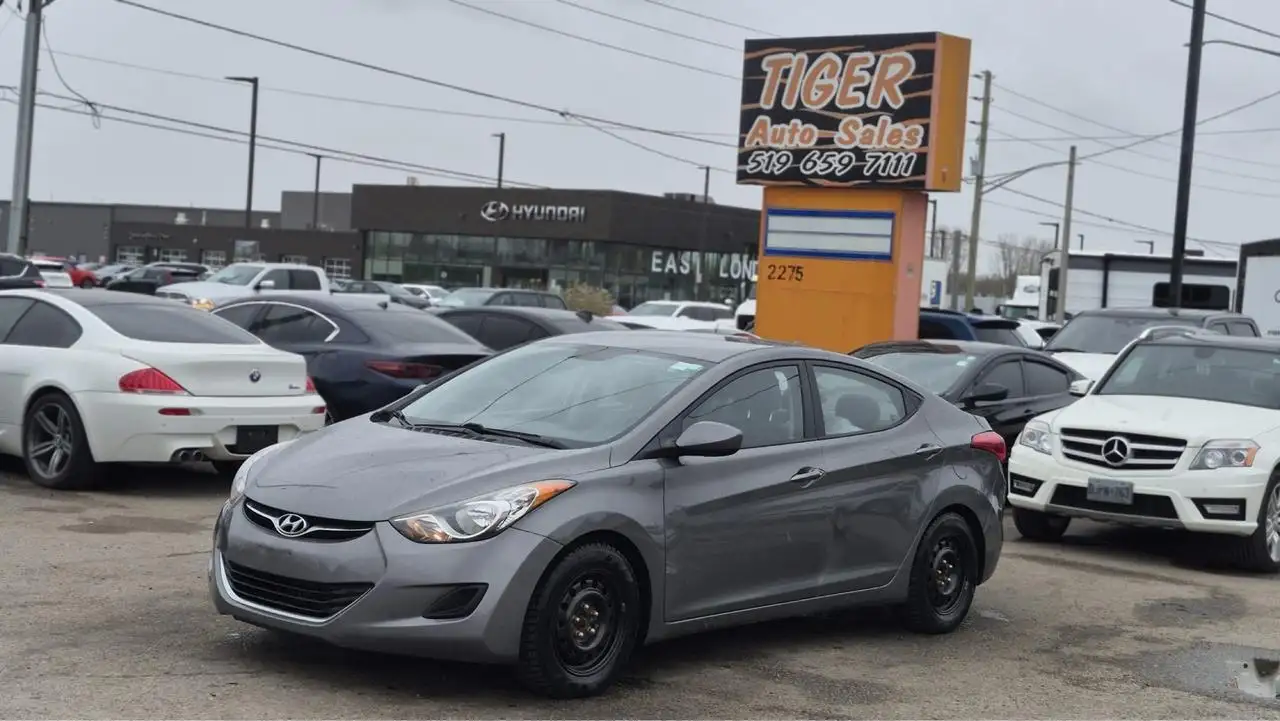 2013 Hyundai ELANTRA