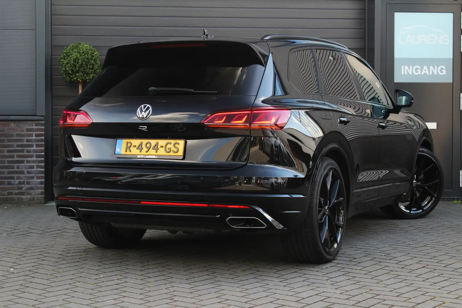 Volkswagen Touareg R 3.0 TSi eHybrid 4 Motion | Pano | Massage | Soft Negro - 2