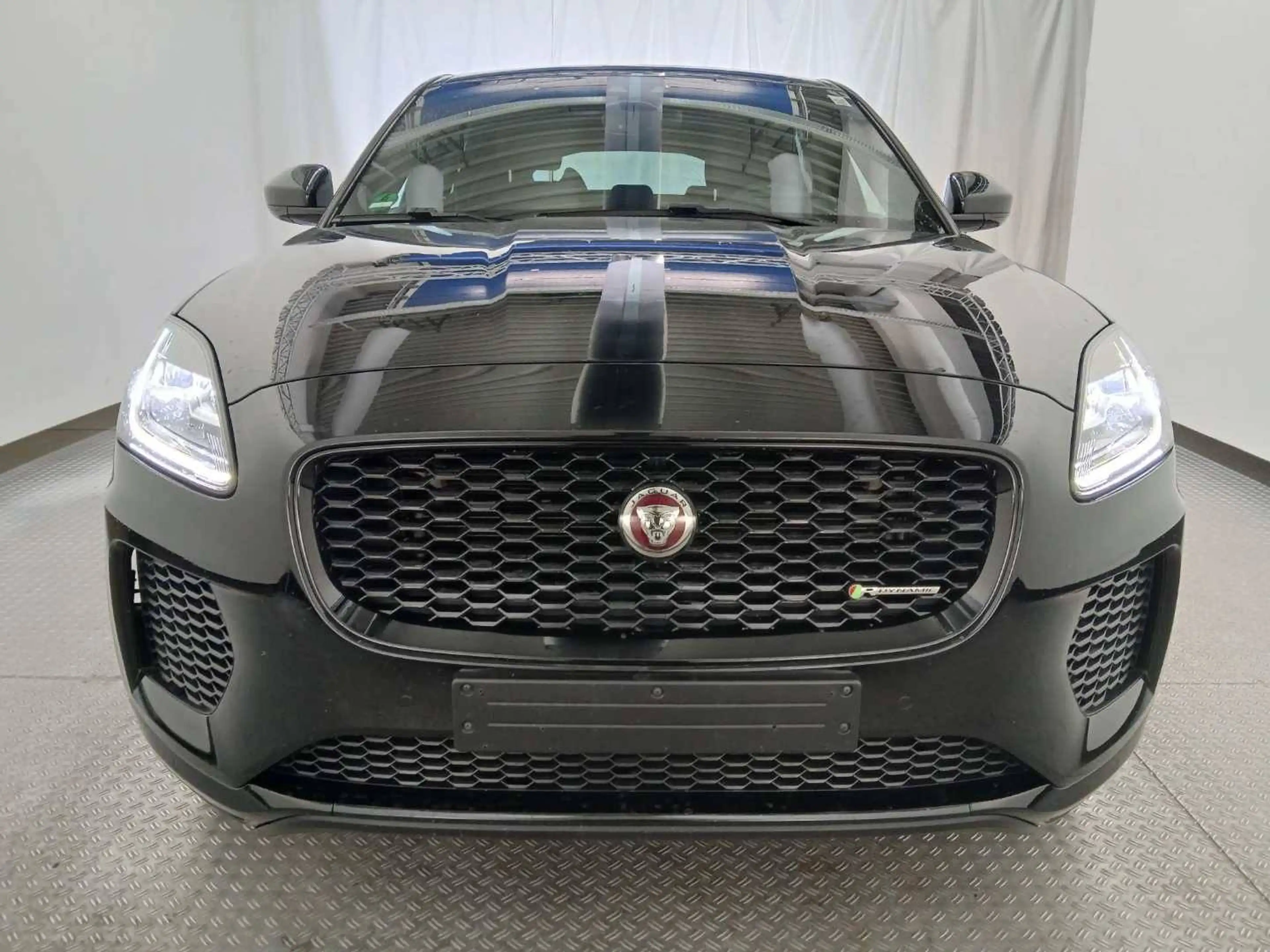Jaguar E-Pace Sport First Edition AWD,Autom., PANORAMA,Kamera,Leder,Navi, — photo 2
