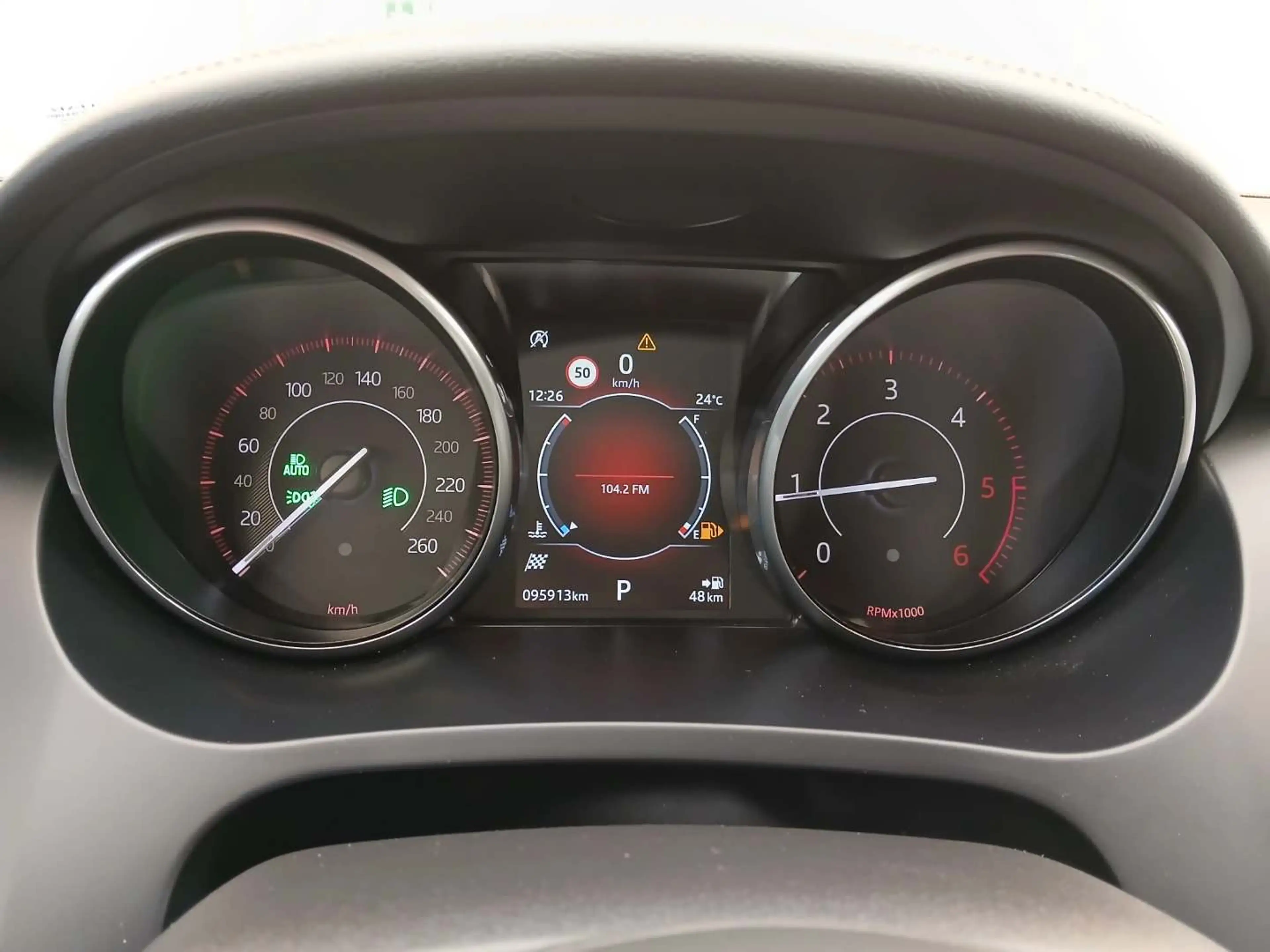 Jaguar E-Pace Sport First Edition AWD,Autom., PANORAMA,Kamera,Leder,Navi, — photo 16