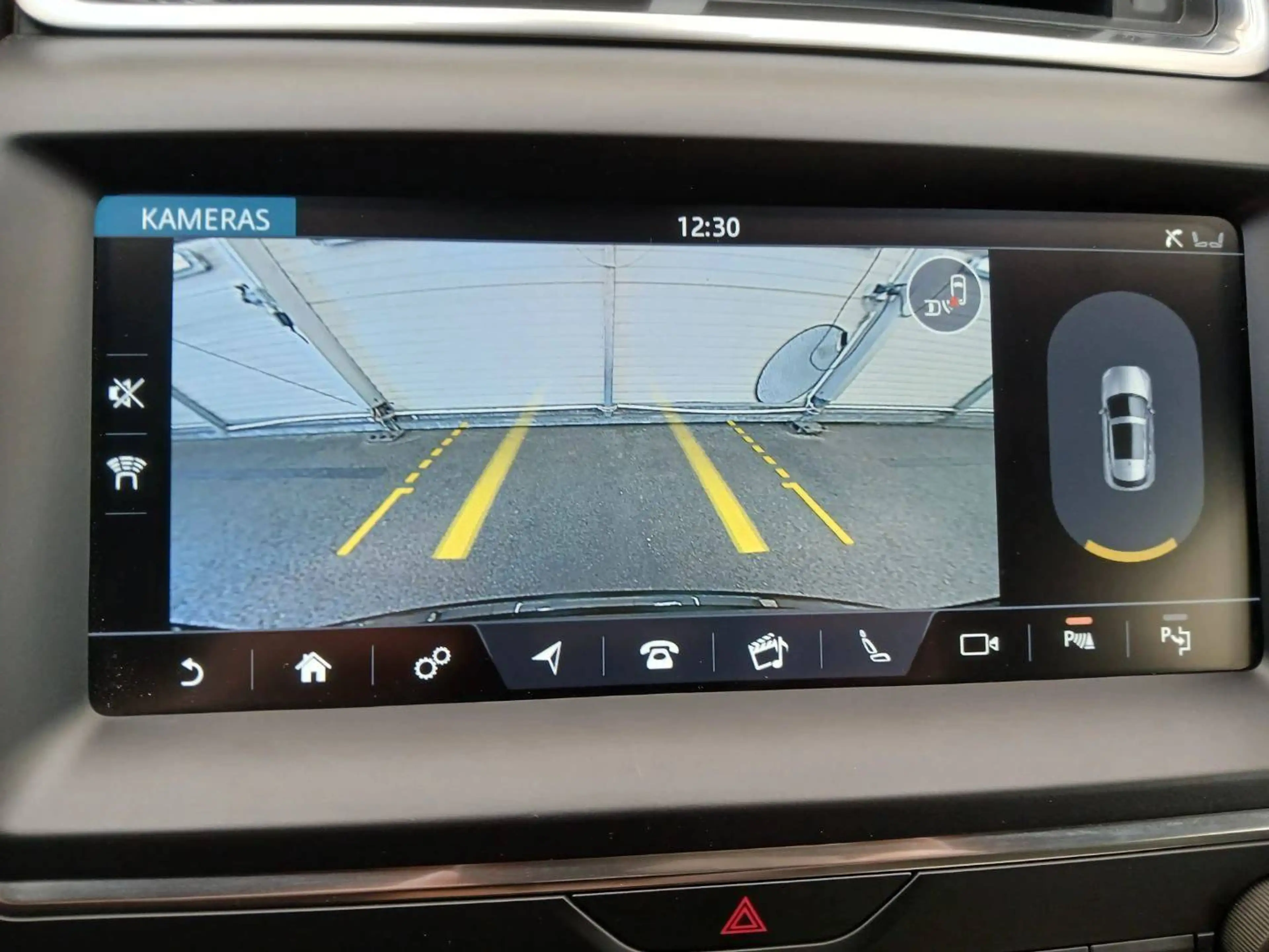 Jaguar E-Pace Sport First Edition AWD,Autom., PANORAMA,Kamera,Leder,Navi, — photo 17