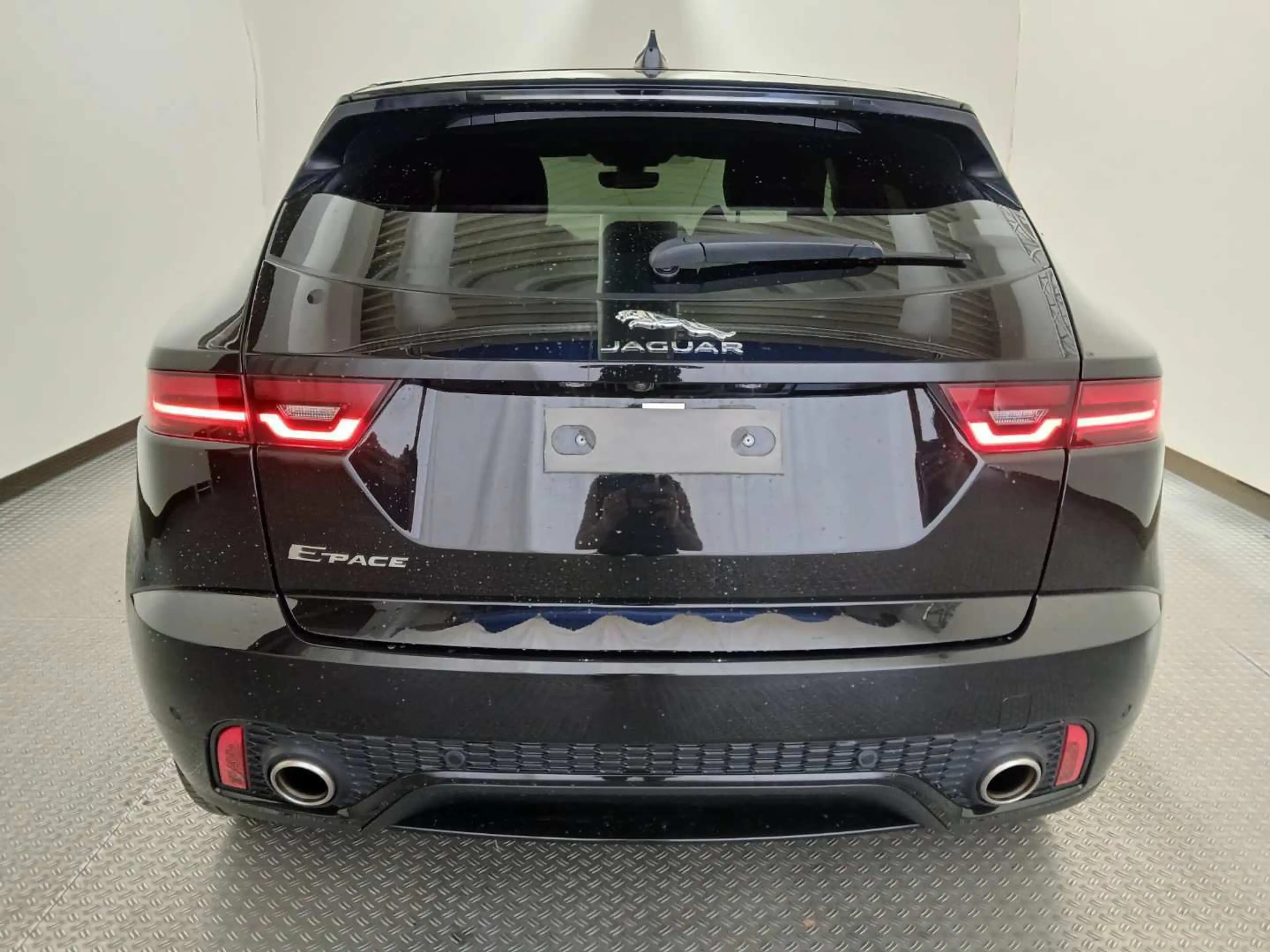 Jaguar E-Pace Sport First Edition AWD,Autom., PANORAMA,Kamera,Leder,Navi, — photo 6