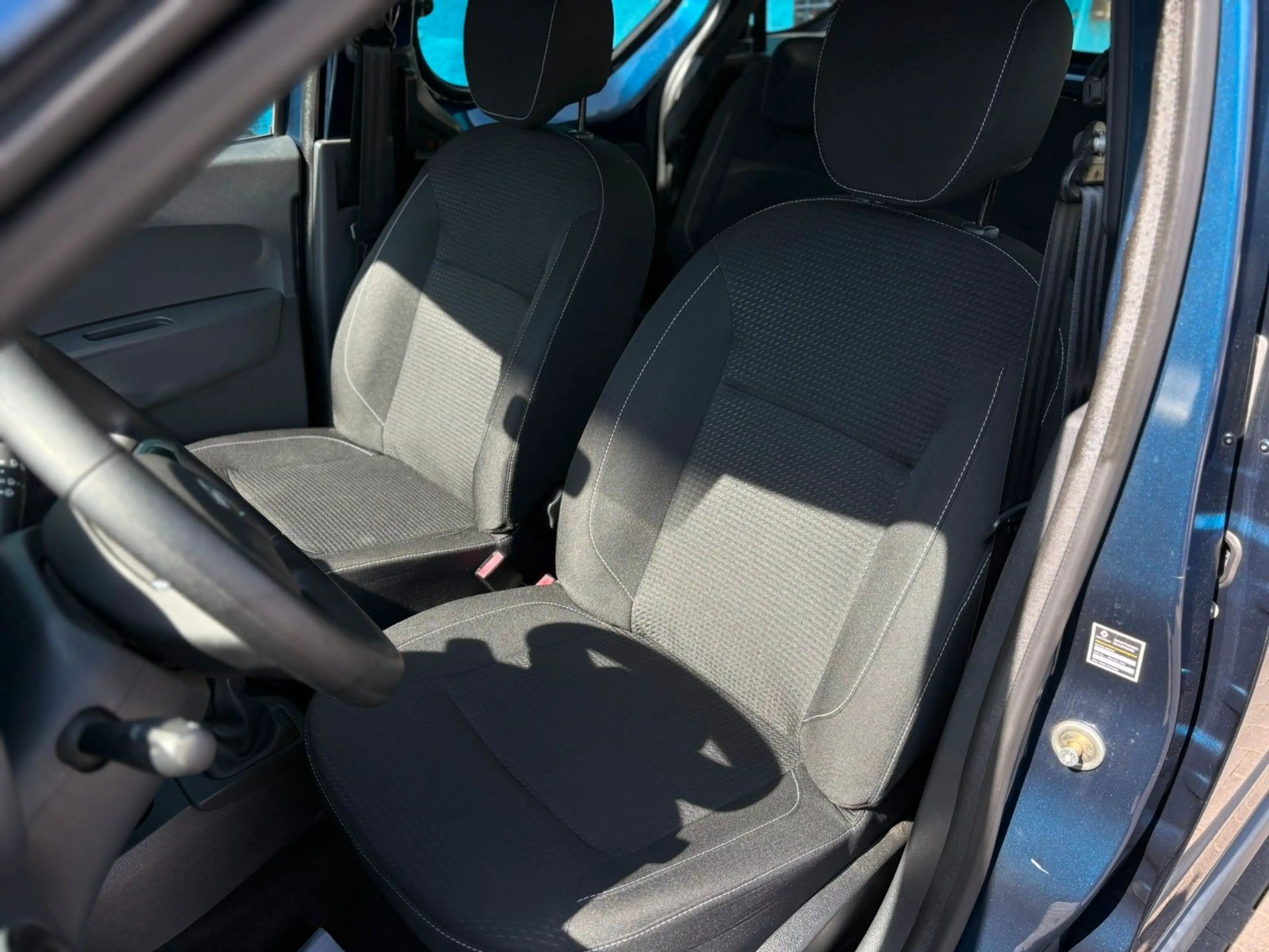 Dacia Dokker Comfort 102*Klima*Allwetter*Ahk*BT-Audio — photo 13