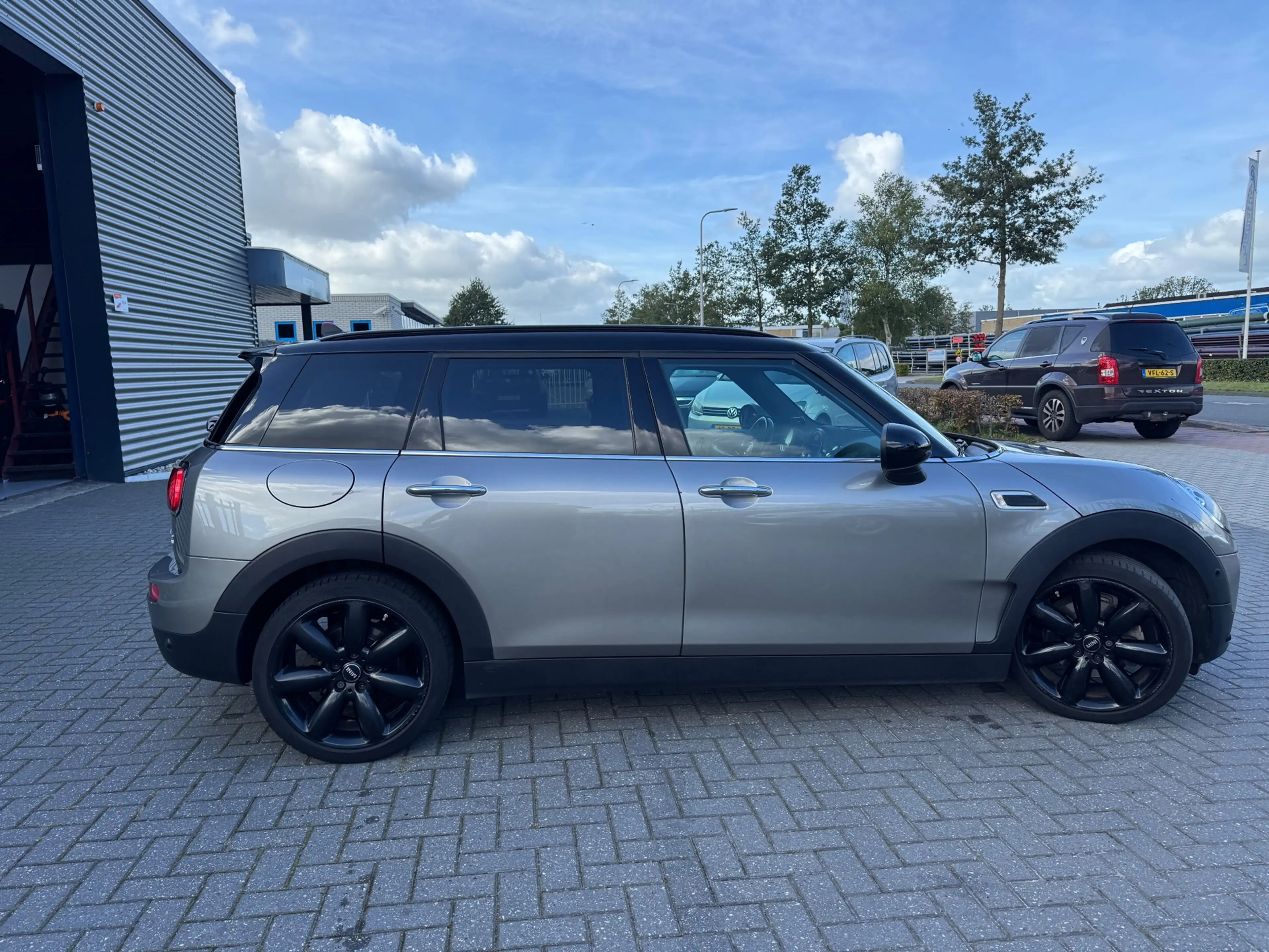 MINI Cooper Clubman 1.5 Chili Hyde Park | pano| — photo 5
