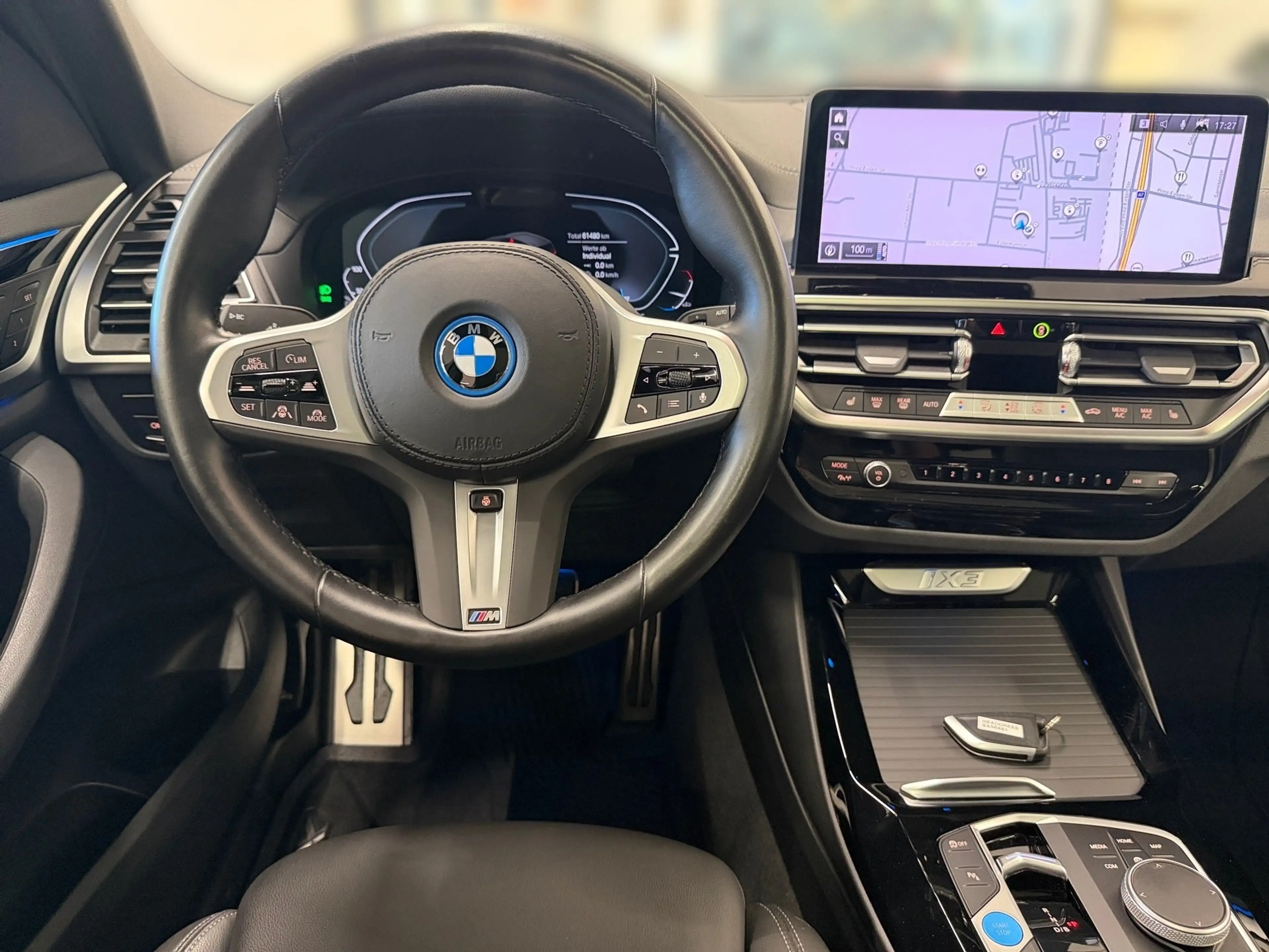 BMW iX3 M Sport — photo 8