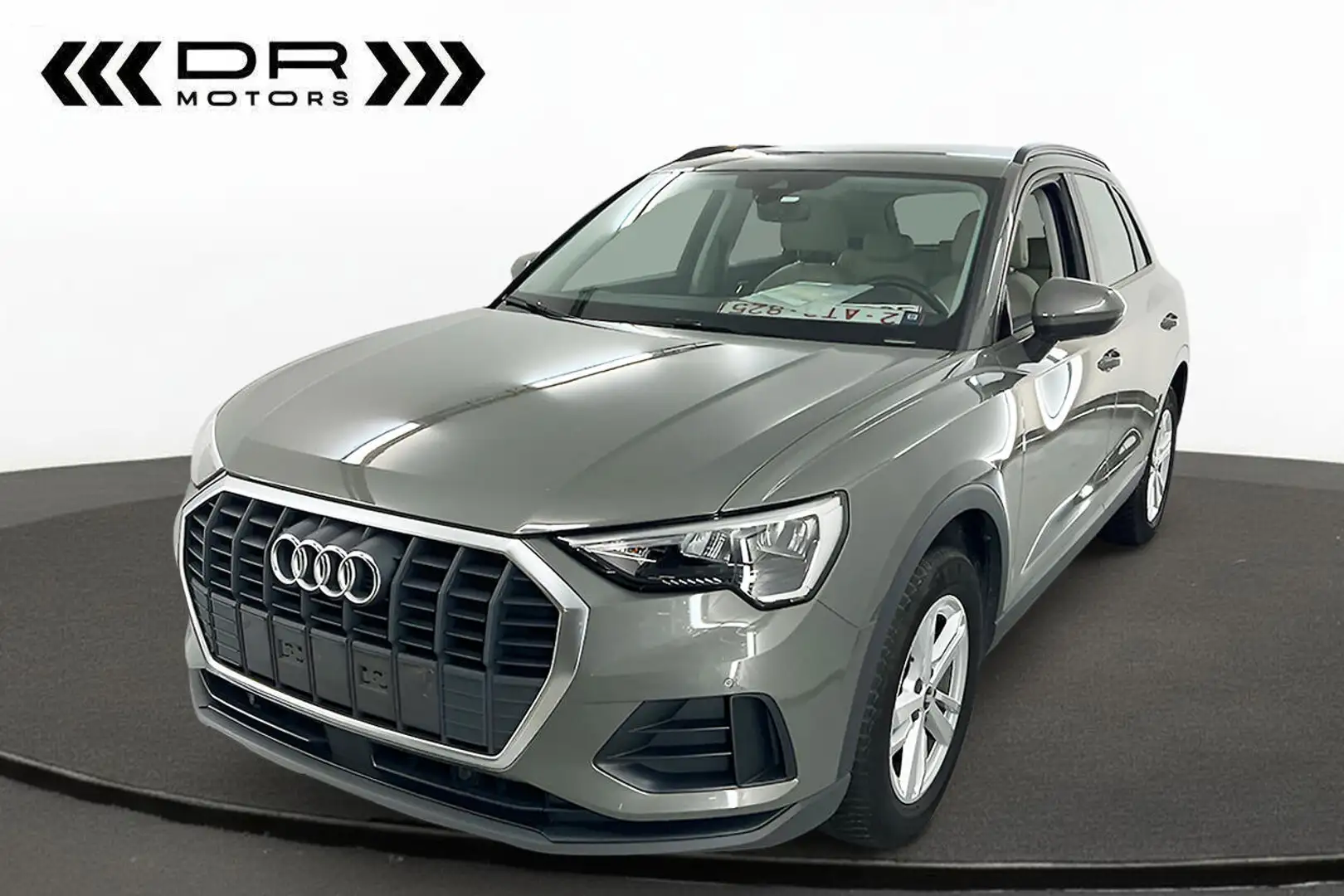 Audi Q3 35 1.5TFSI BUSINESS - LEDER - NAVI - LED Gris - 1
