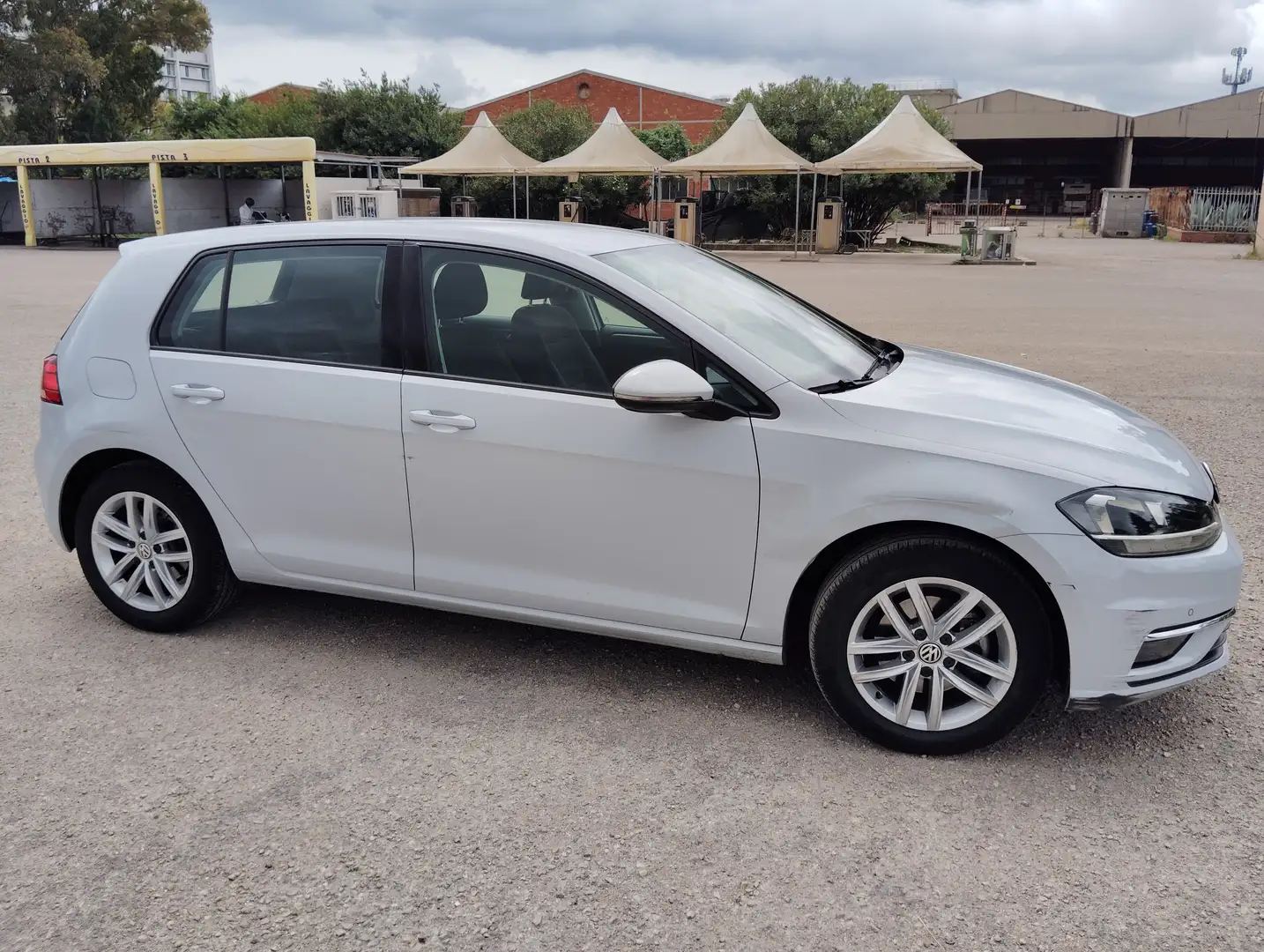Volkswagen Golf Golf VII 2017 5p 5p 1.6 tdi Highline 115cv Bianco - 2