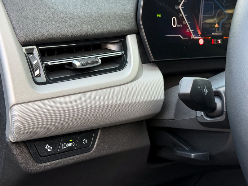 BMW X1 xDrive20d — photo 11