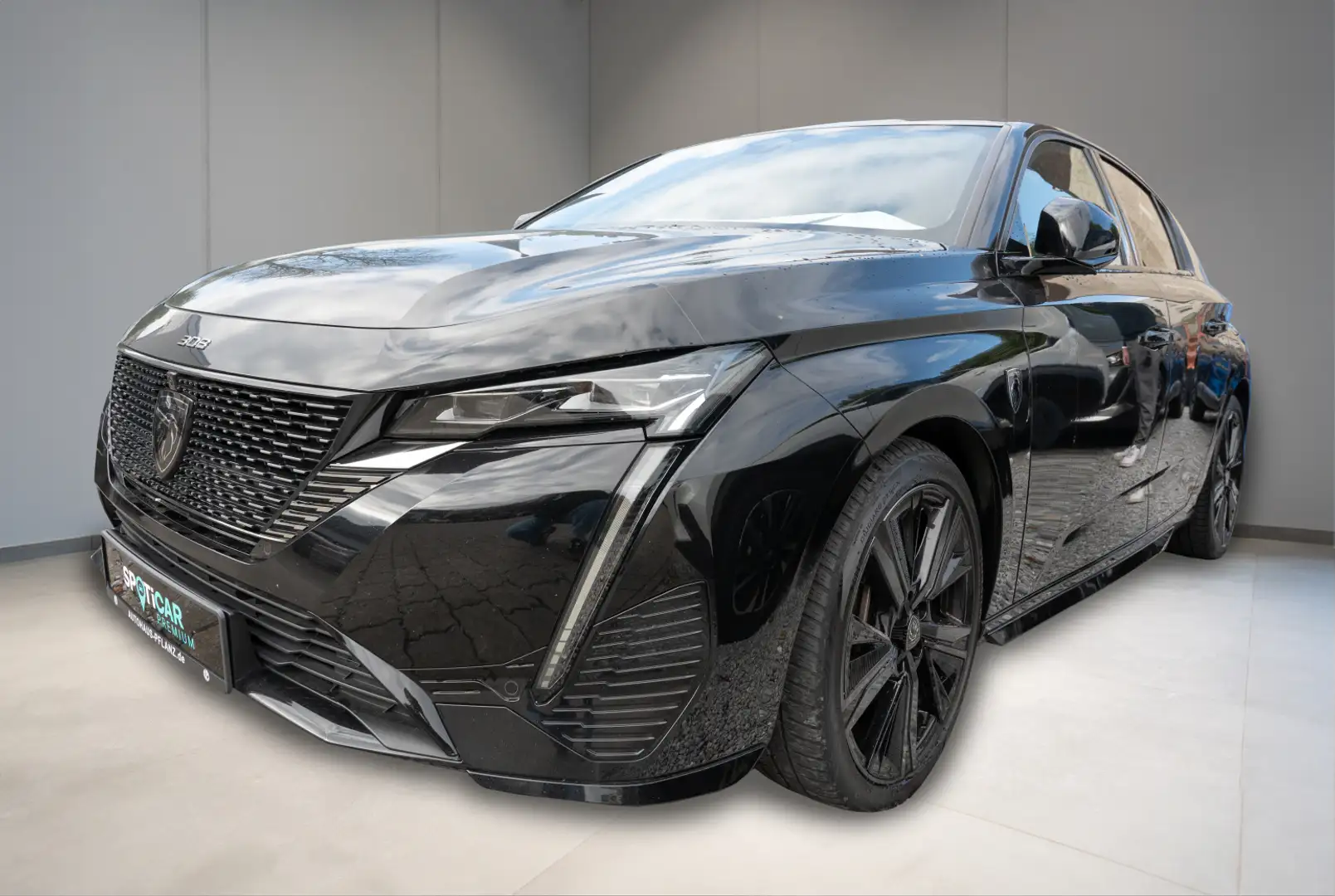 Peugeot 308 GT Pack 1.6 Hybrid 225 e-EAT8 Noir - 1