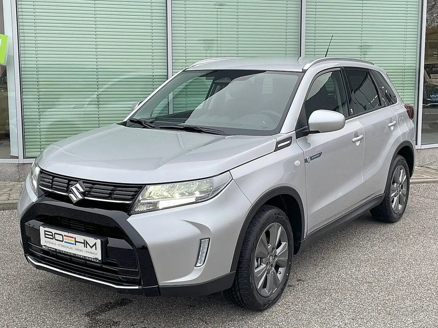 Suzuki Vitara 1,4 DITC Hybrid ALLGRIP shine Silber - 1