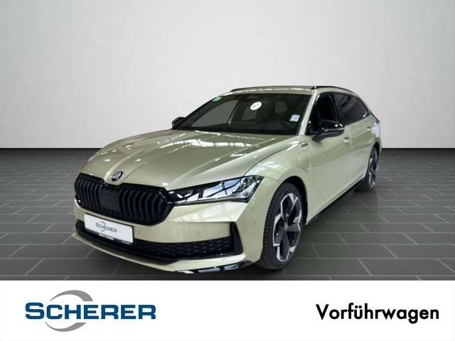 Imagine Skoda Superb Combi Sportline 1,5 TSI iV DSG Plug-in-Hy