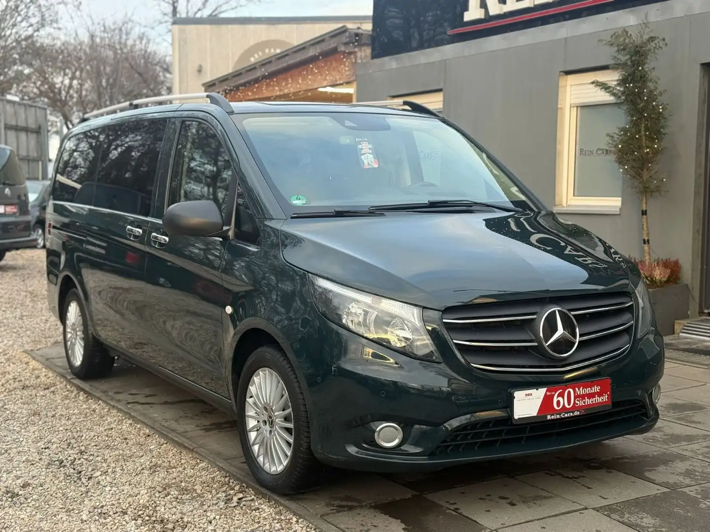 Mercedes-Benz Vito Tourer 114CDI Edition lang/2XSCHIEBETÜR/AHK Green - 2
