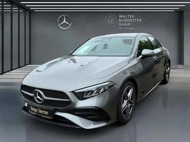 Mercedes-Benz A 220 d Limousine AMG+Kamera+CarPlay+Ambiente