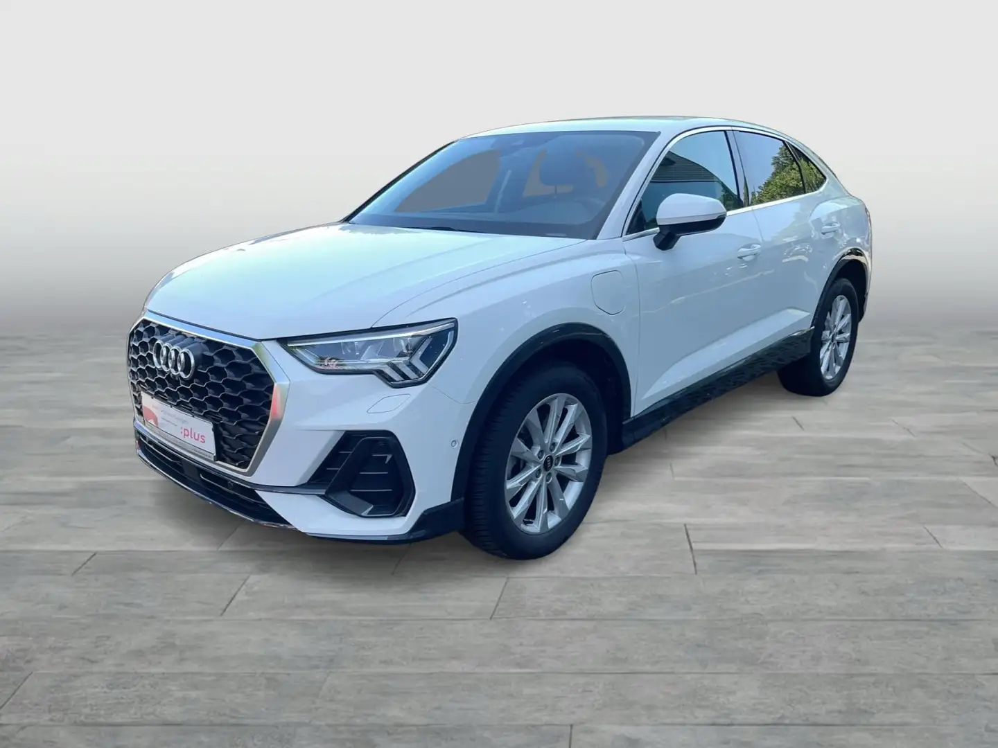 Audi Q3 45 TFSIe LM18 NAVI+ PRIVACY VIRTUAL Weiß - 2