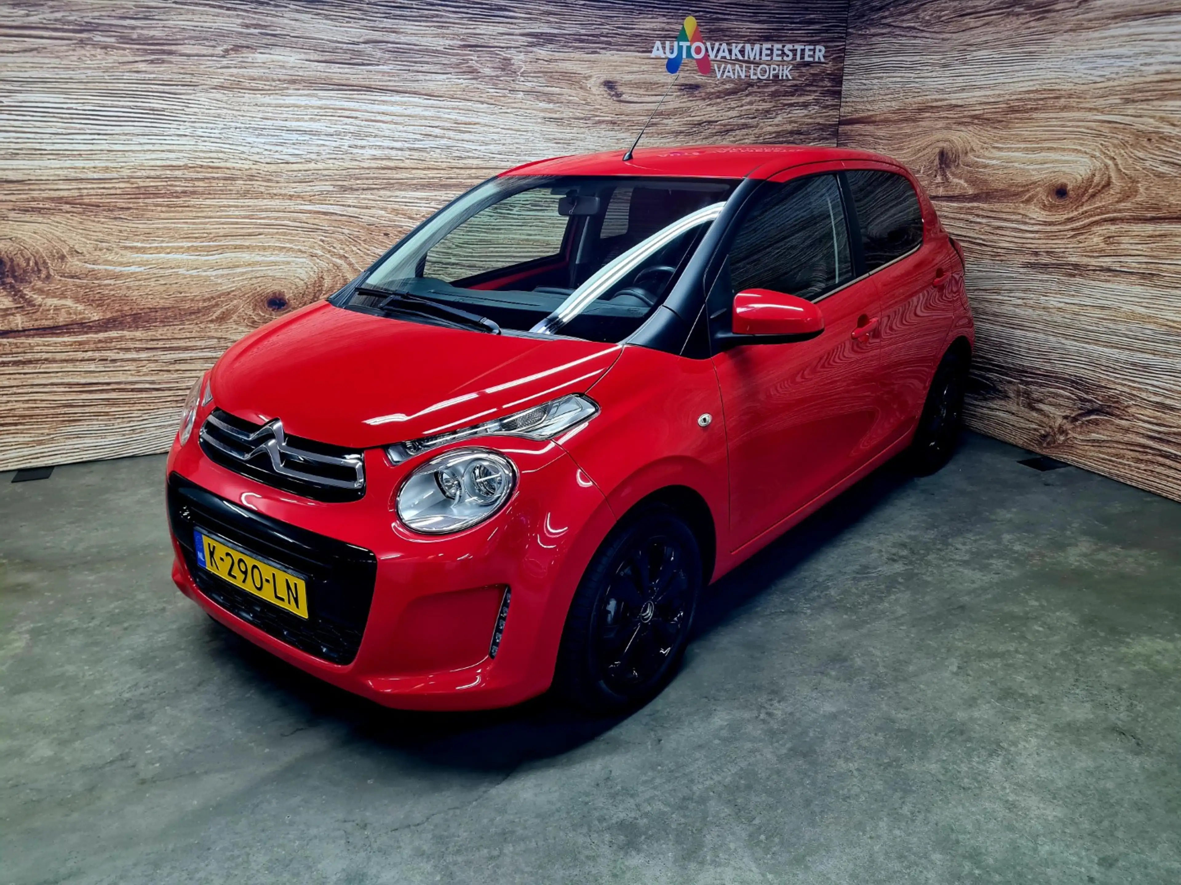 Citroen C1 1.0 VTi Shine / Achteruitrijcamera / Carplay / Cli