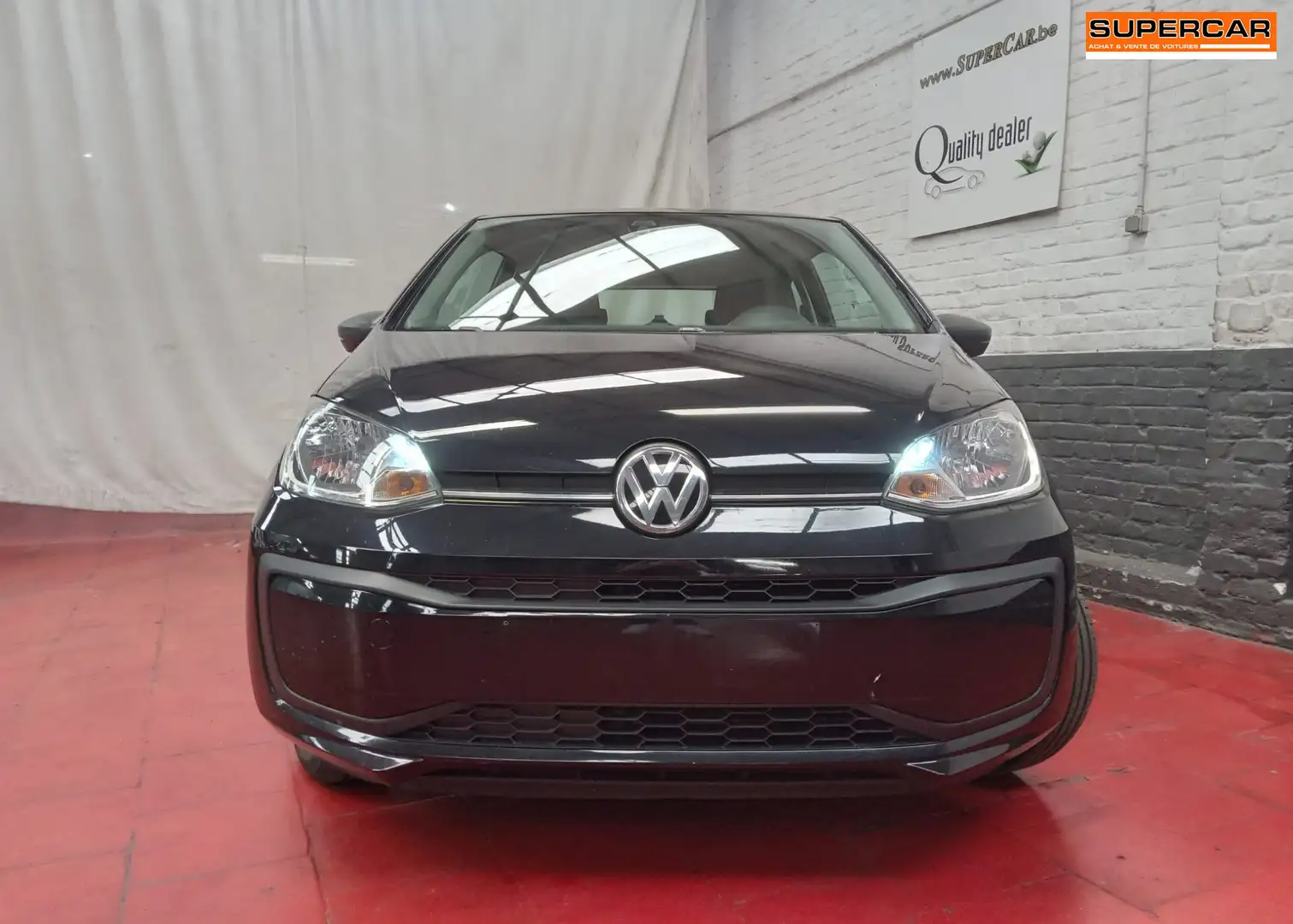 Volkswagen up! 1.0i Comfort * A/C * V/E * 187 €  X 42 /Mois Zwart - 2