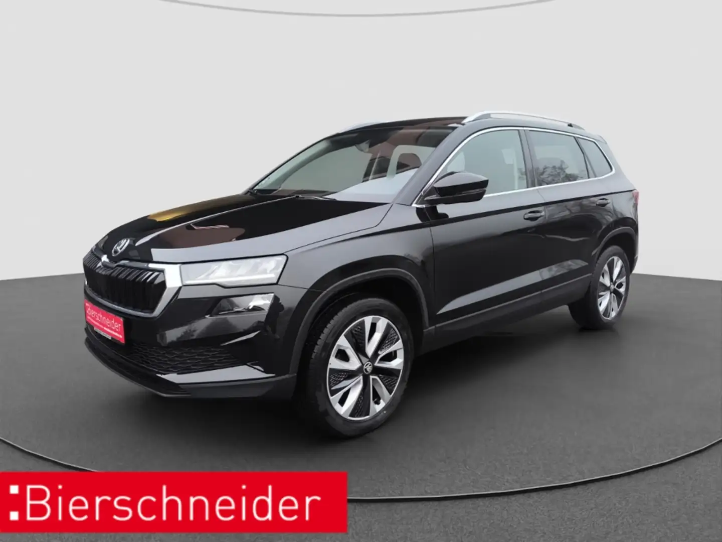 Skoda Karoq Drive ACC PDC 18LM SMART LINK SITZH Schwarz - 1
