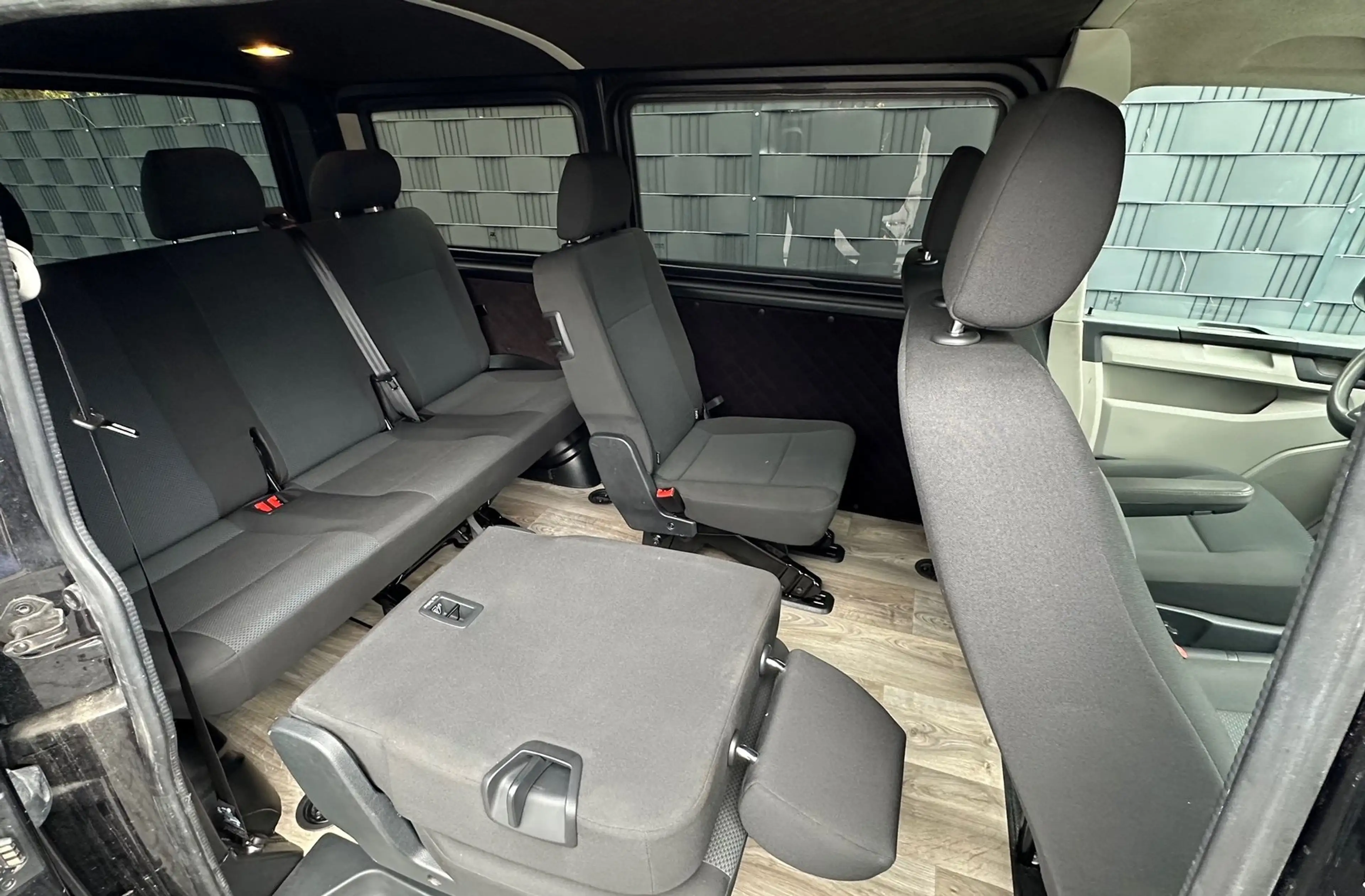 Volkswagen T6.1 Multivan 2,0TDI *150PS *INSP.+TÜV NEU *GARANTIE+FIN. — photo 12