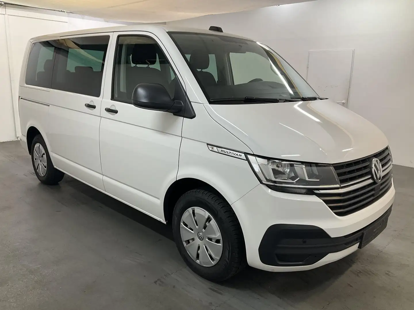 Volkswagen T6.1 Multivan 2,0TDI *150PS *INSP.+TÜV NEU *GARANTIE+FIN. Weiß - 2
