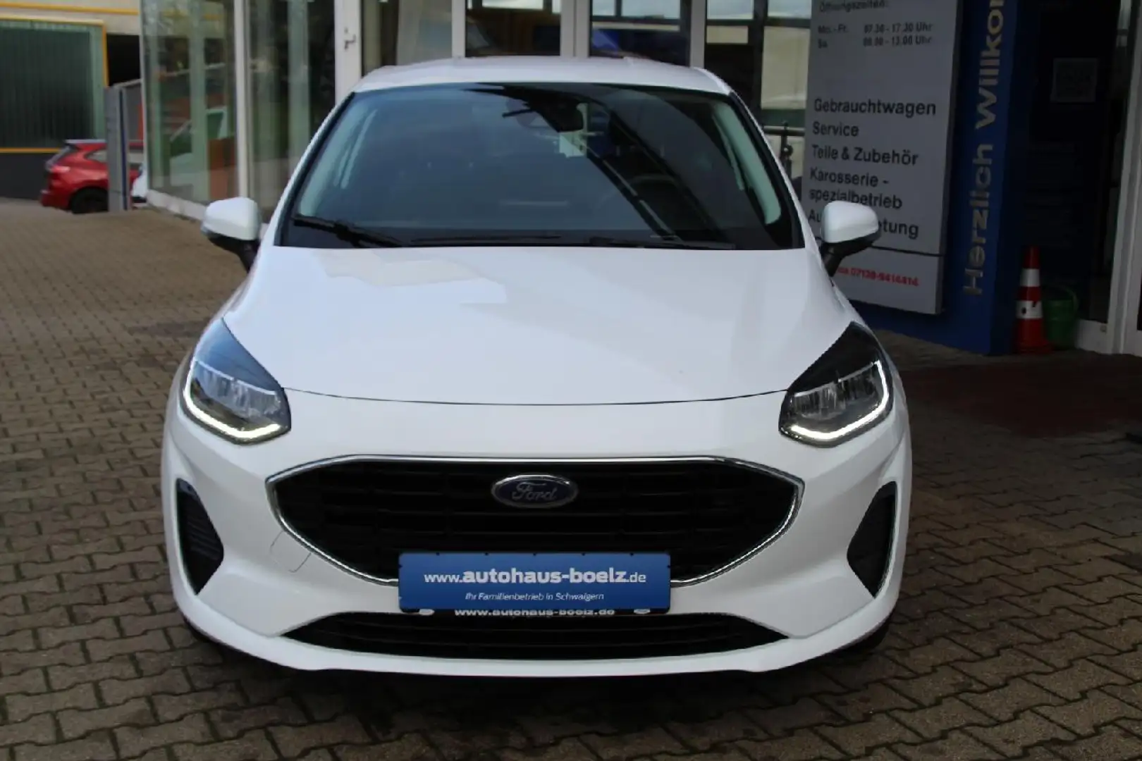 Ford Fiesta Cool & Connect Weiß - 2