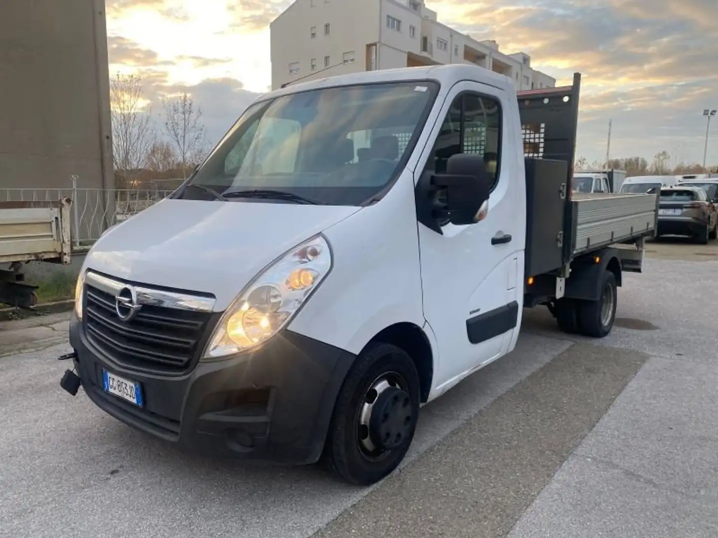 Opel Movano RIBALTABILE TRILATERALE  2.3 CDTI Bianco - 1