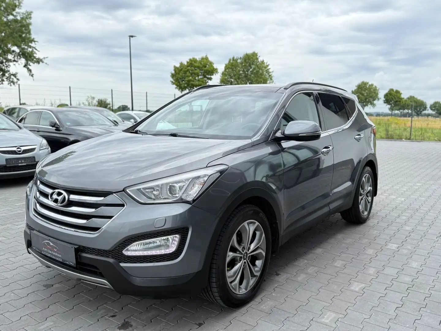 Hyundai SANTA FE 2.2 CRDi Aut Premium 4WD Leder Navi Xen Gris - 1