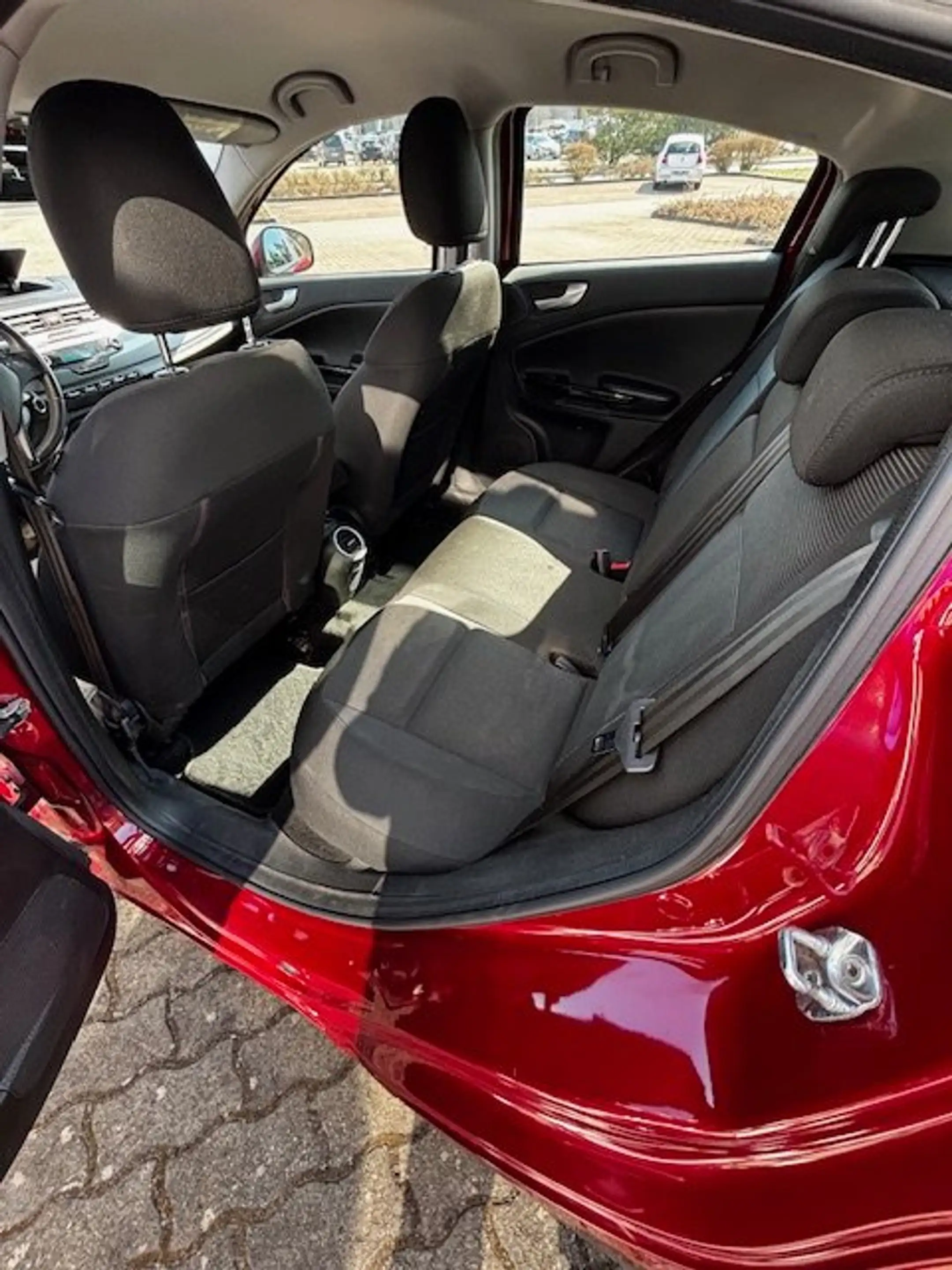 Alfa Romeo Giulietta Turismo           Privatverkauf — photo 11