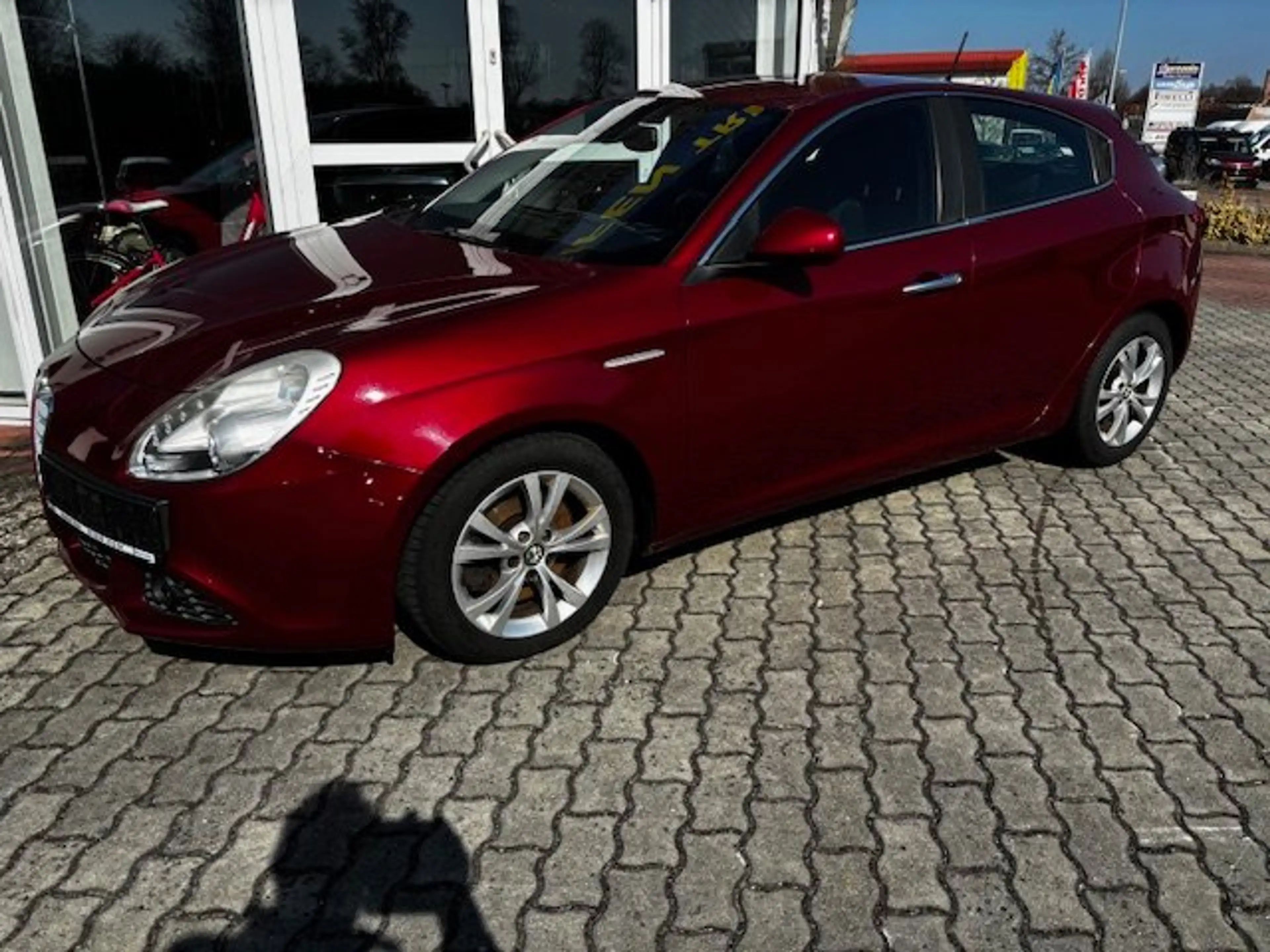 Alfa Romeo Giulietta Turismo           Privatverkauf — photo 2