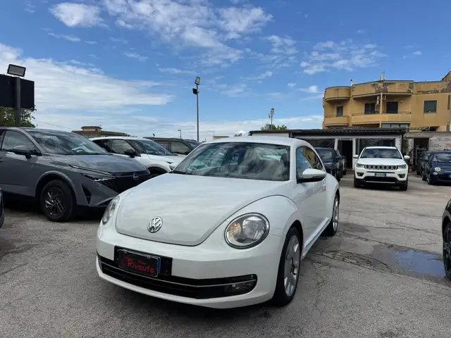Volkswagen Maggiolino 1.6 tdi 105 CV Design 105cv