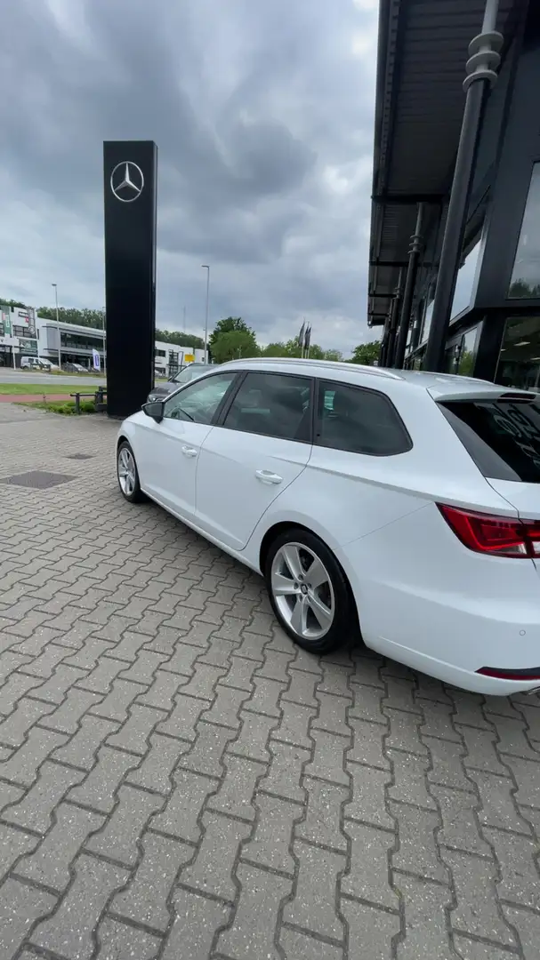 SEAT Leon 1.4 EcoTSI Xcellence Wit - 1