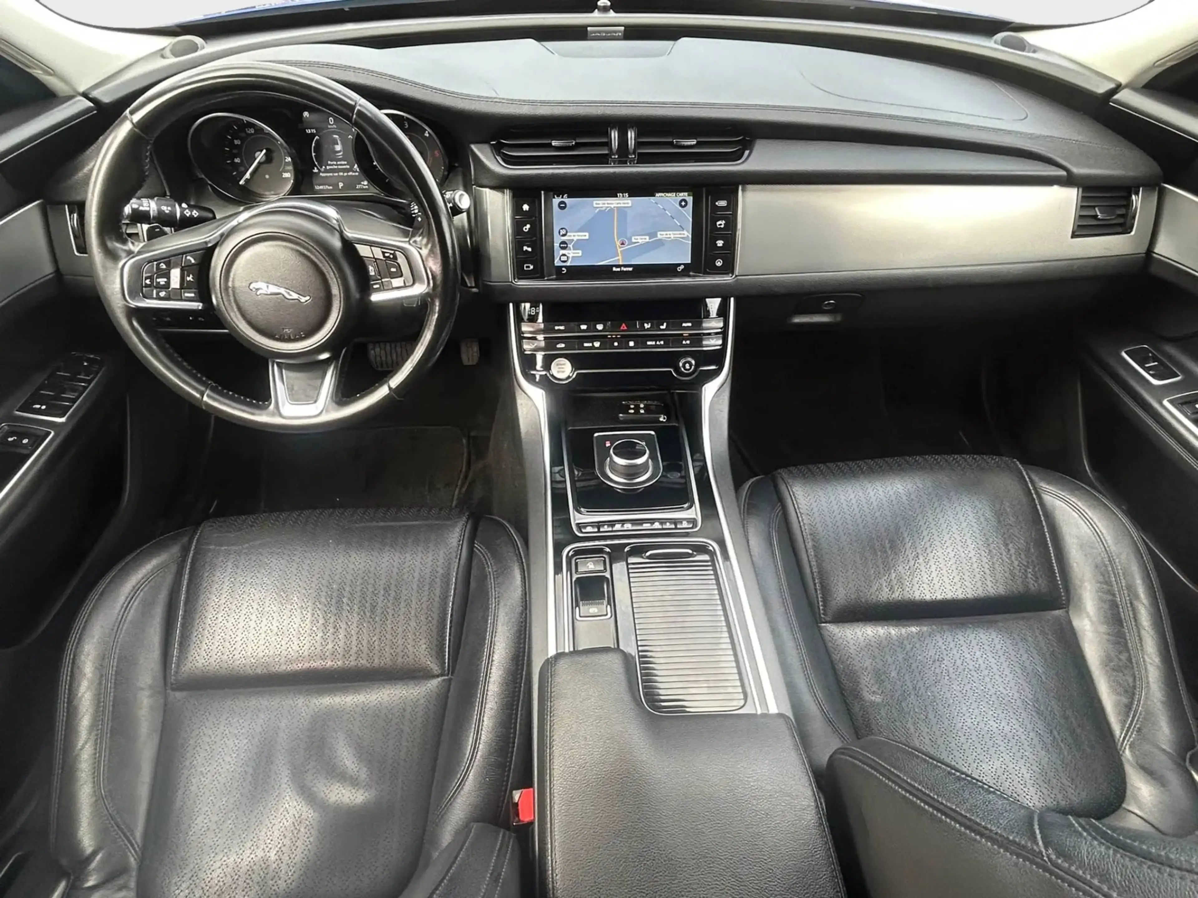 Jaguar XF XF Sportbrake 2.0 D E-Performance Business Garantie — photo 9