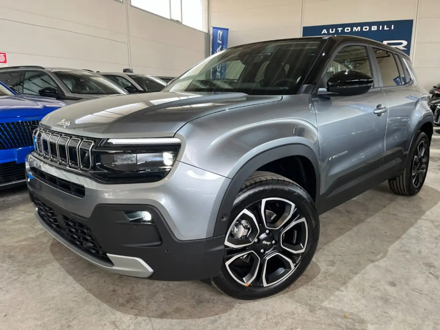 Jeep Avenger 1.2 T 110CV MHEV Summit TETTO APRIB.+B-COLOR+NAVIG Gris - 1