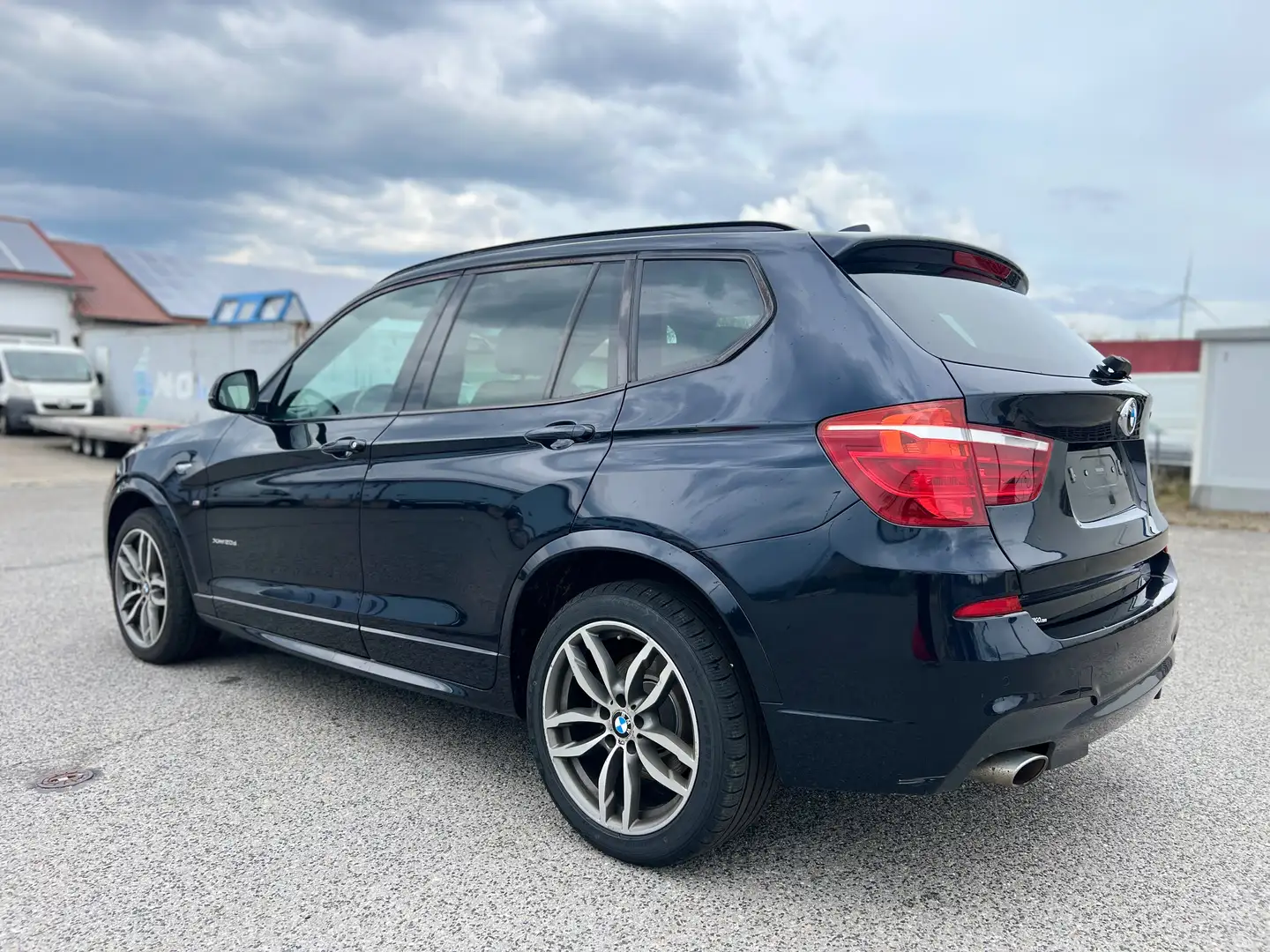 BMW X3 xDrive 20 d*M-PAKET*NAVI*LEDER* Schwarz - 1