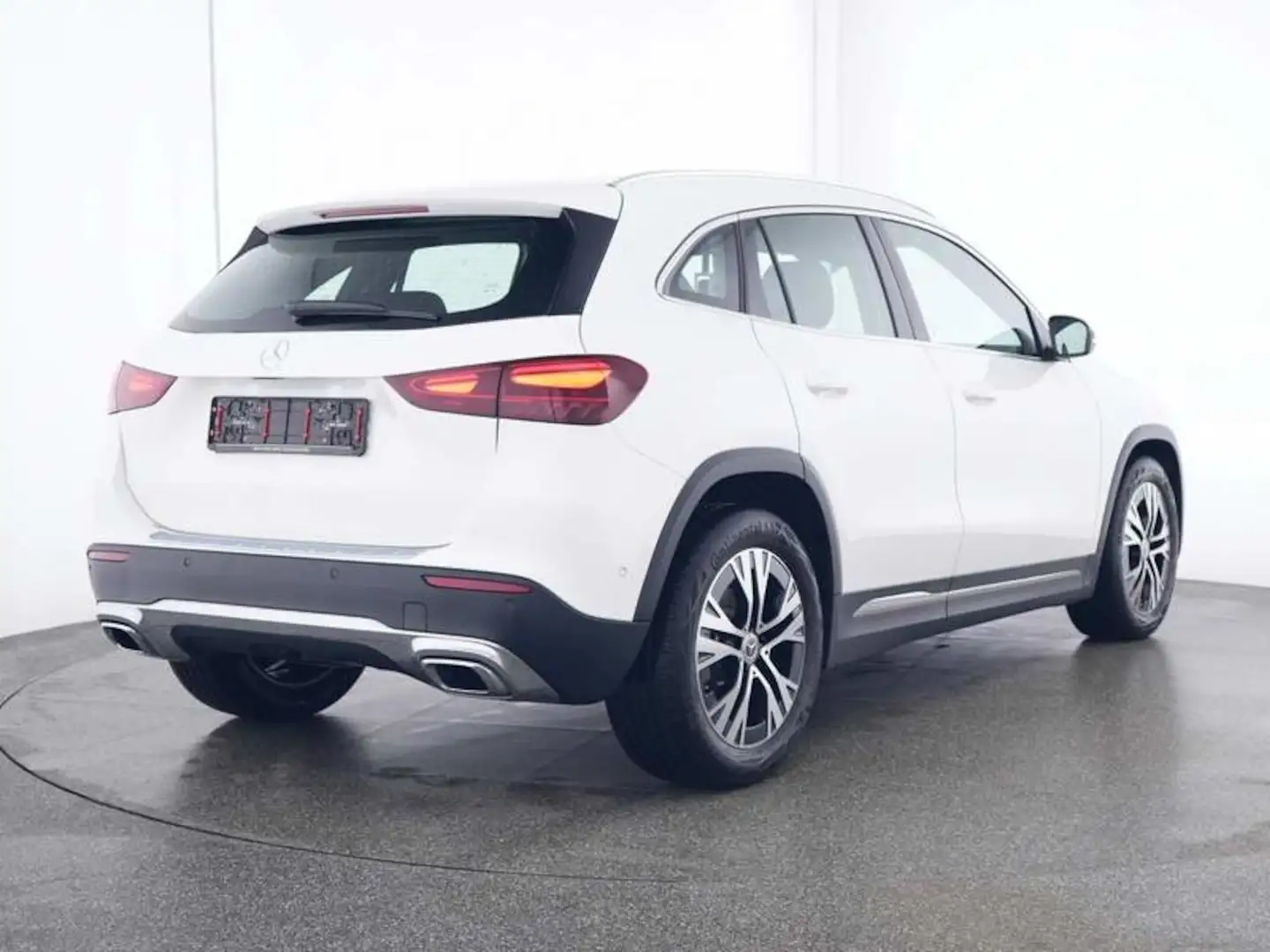 Mercedes-Benz GLA 200 Progressive *AHK*Panoramaschiededach* Weiß - 2