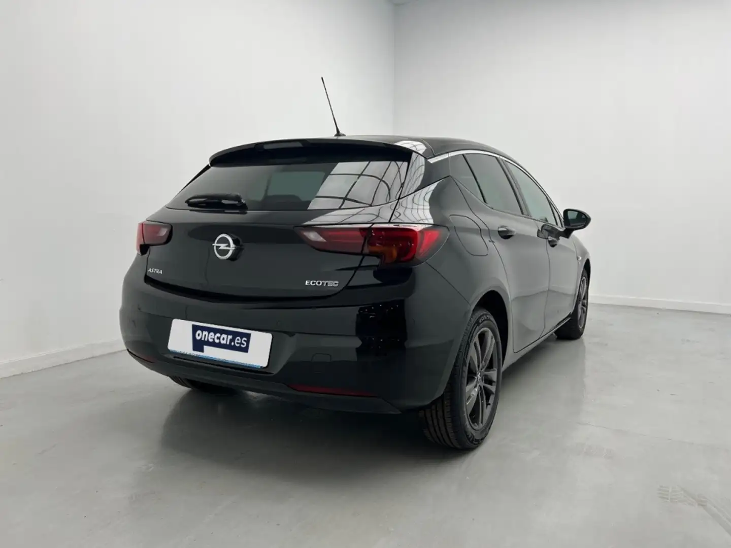 Opel Astra 1.0 TURBO 120 ANIVERSARIO 105CV Negro - 2