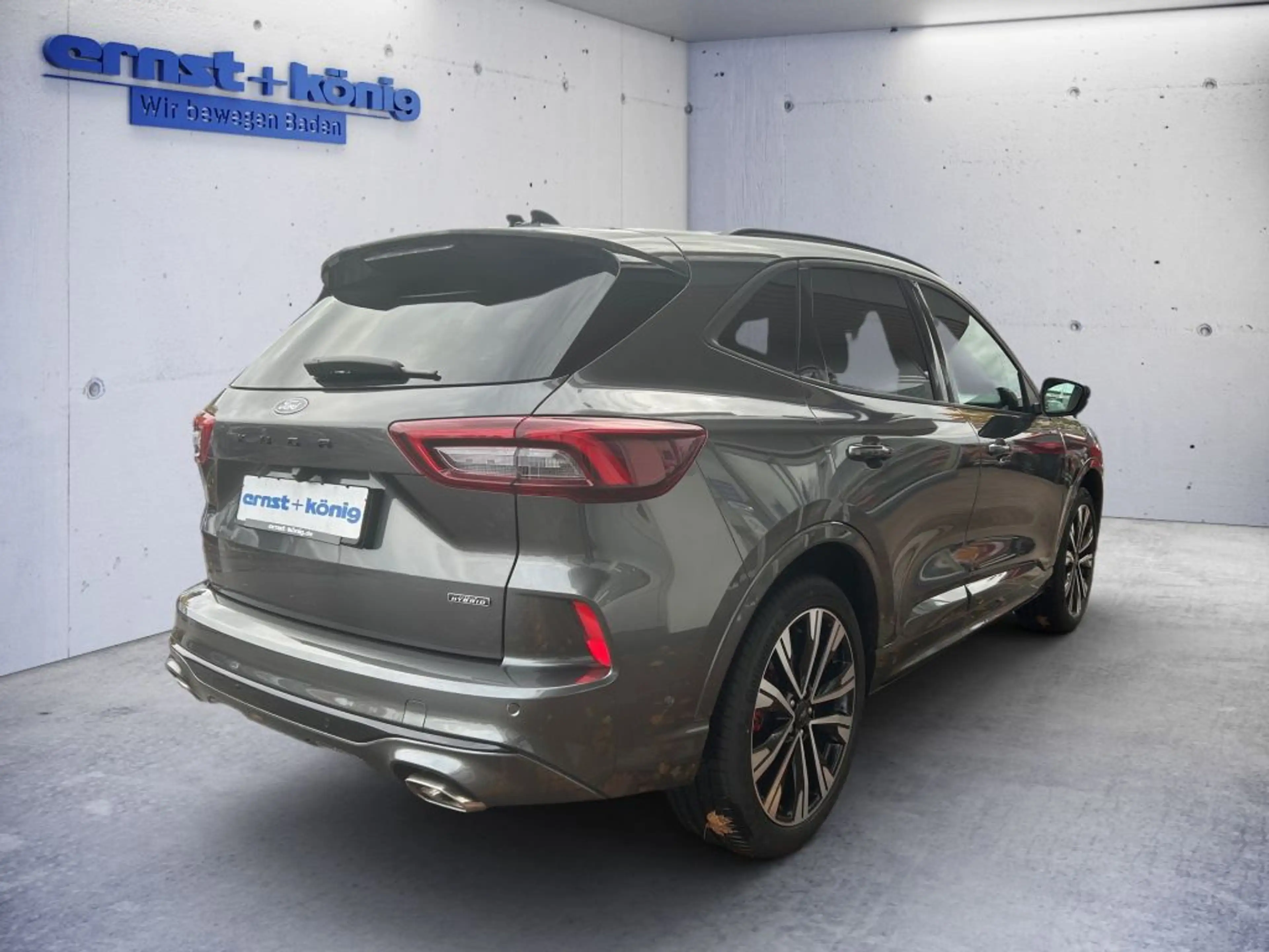 Ford Kuga 2.5 Duratec PHEV ST-LINE X — photo 5