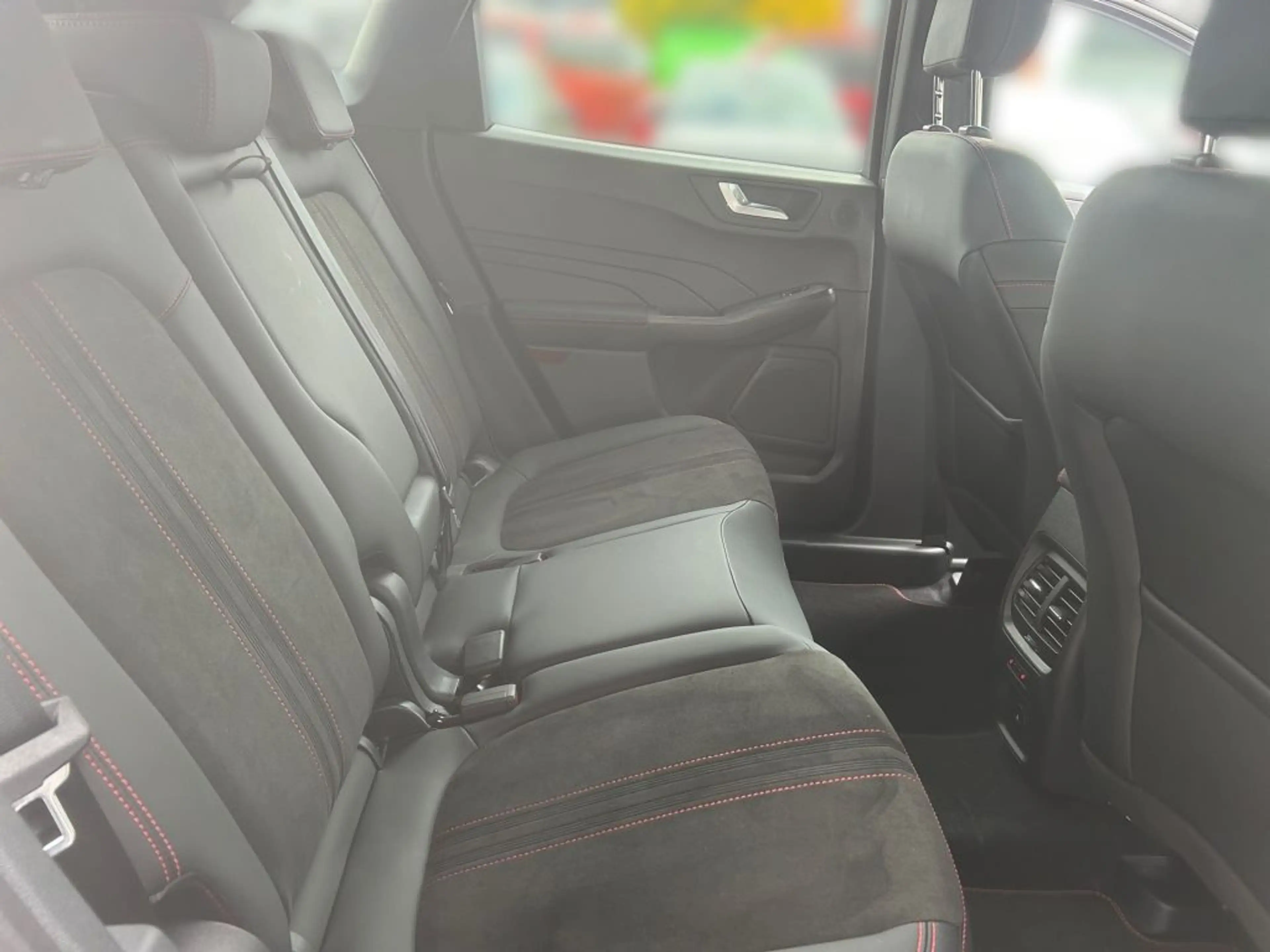 Ford Kuga 2.5 Duratec PHEV ST-LINE X — photo 18