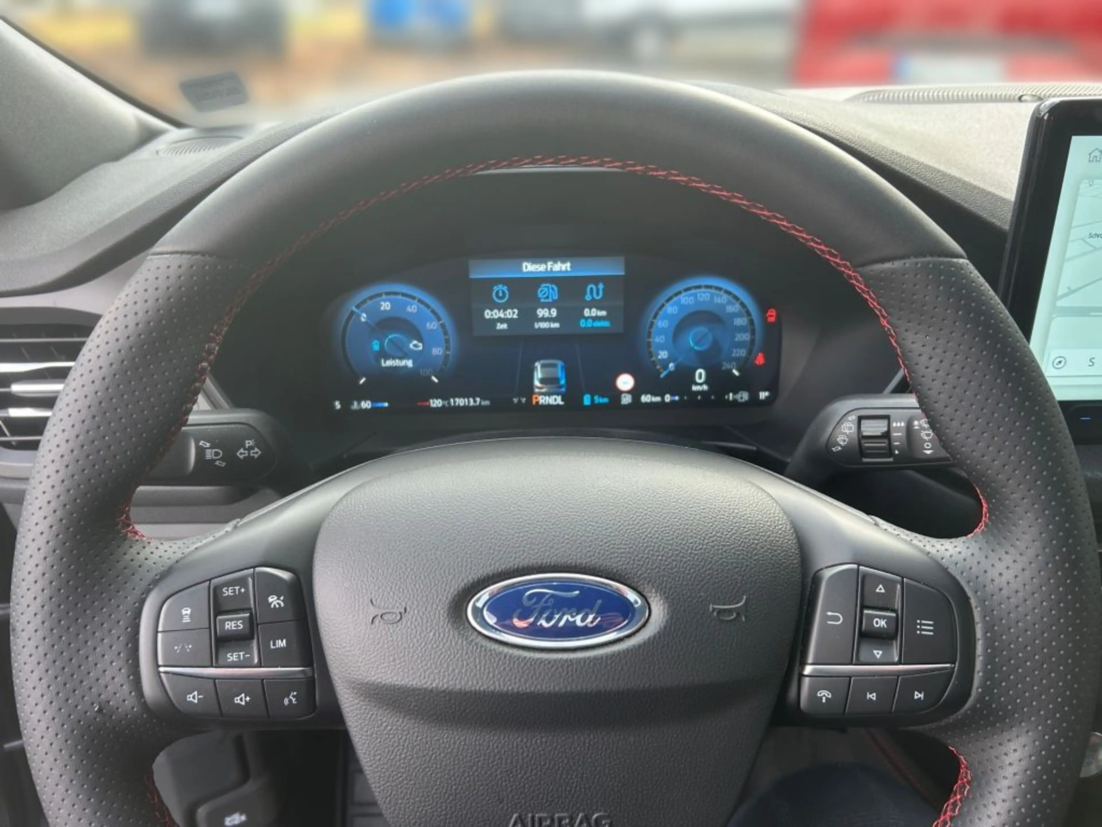 Ford Kuga 2.5 Duratec PHEV ST-LINE X — photo 14