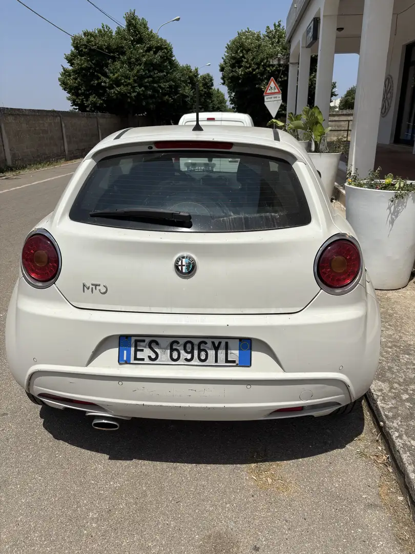 Alfa Romeo MiTo 1.3 jtdm Distinctive 85cv - 1
