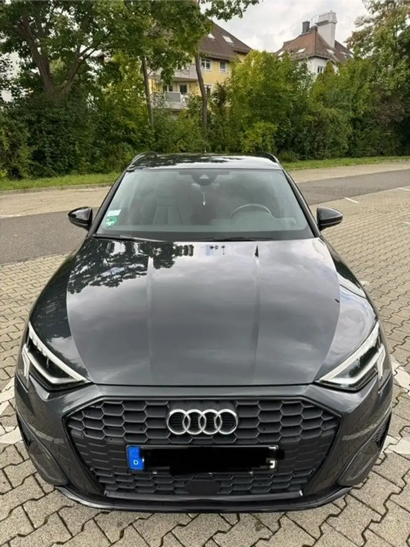 Audi A3 Sportback Plug-in-Hybrid 40 TFSIe Stronic advanced Grau - 2