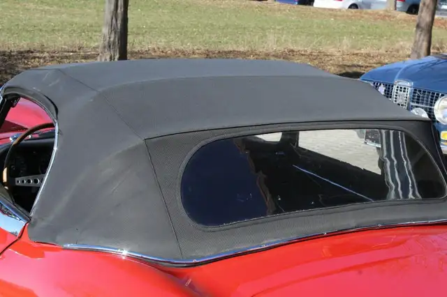Jaguar E-Type view 8