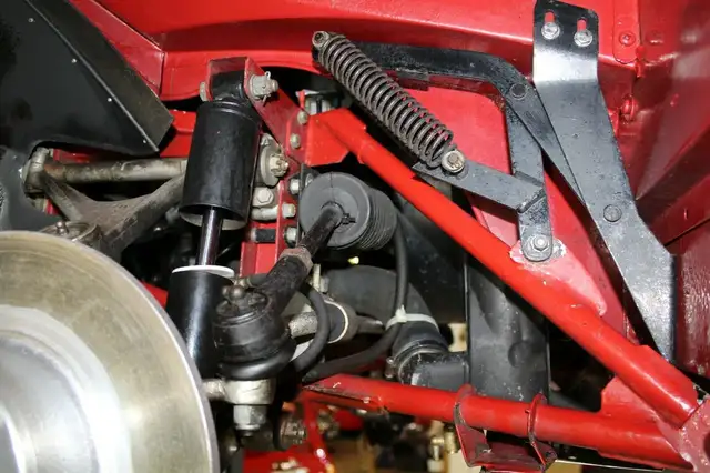 Jaguar E-Type view 14