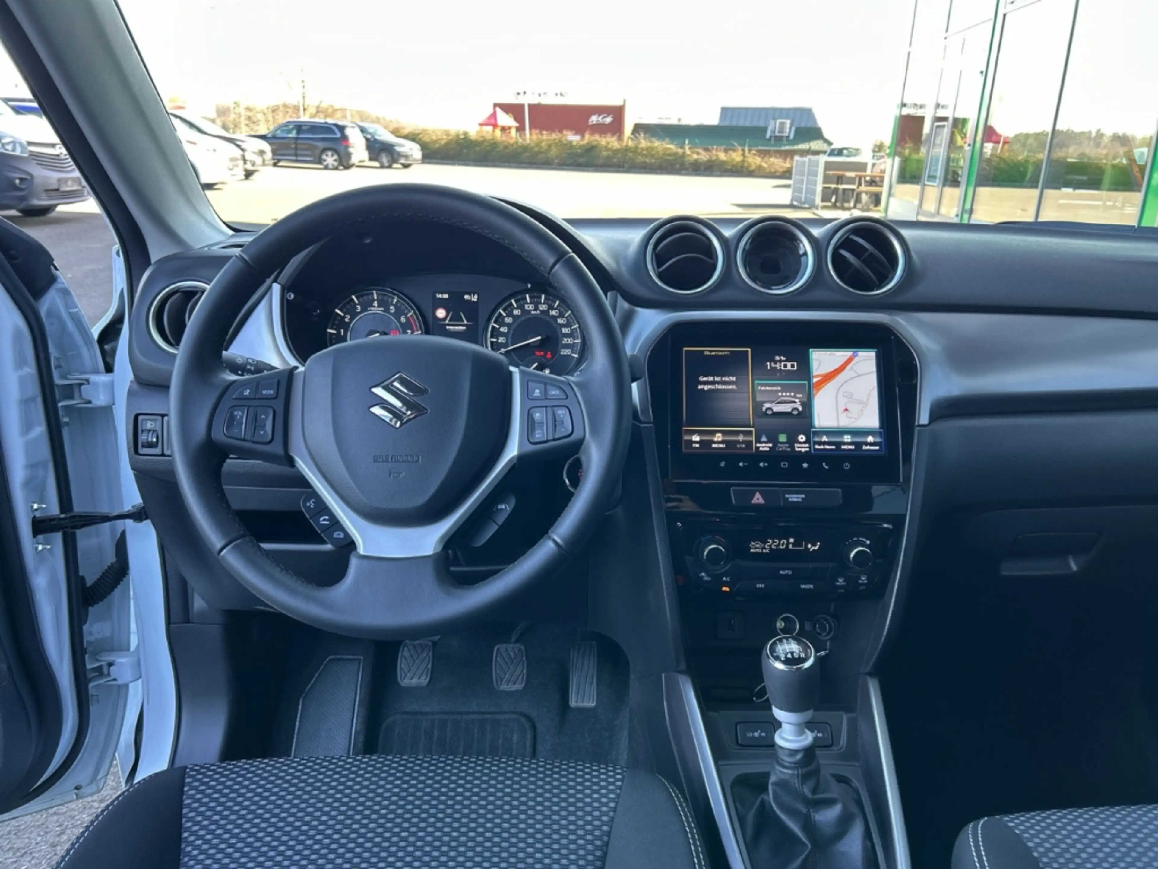 Suzuki Vitara 1.4GL+ Mild Hybrid 48V Allgrip LED Navi RFK LM 17 — photo 10