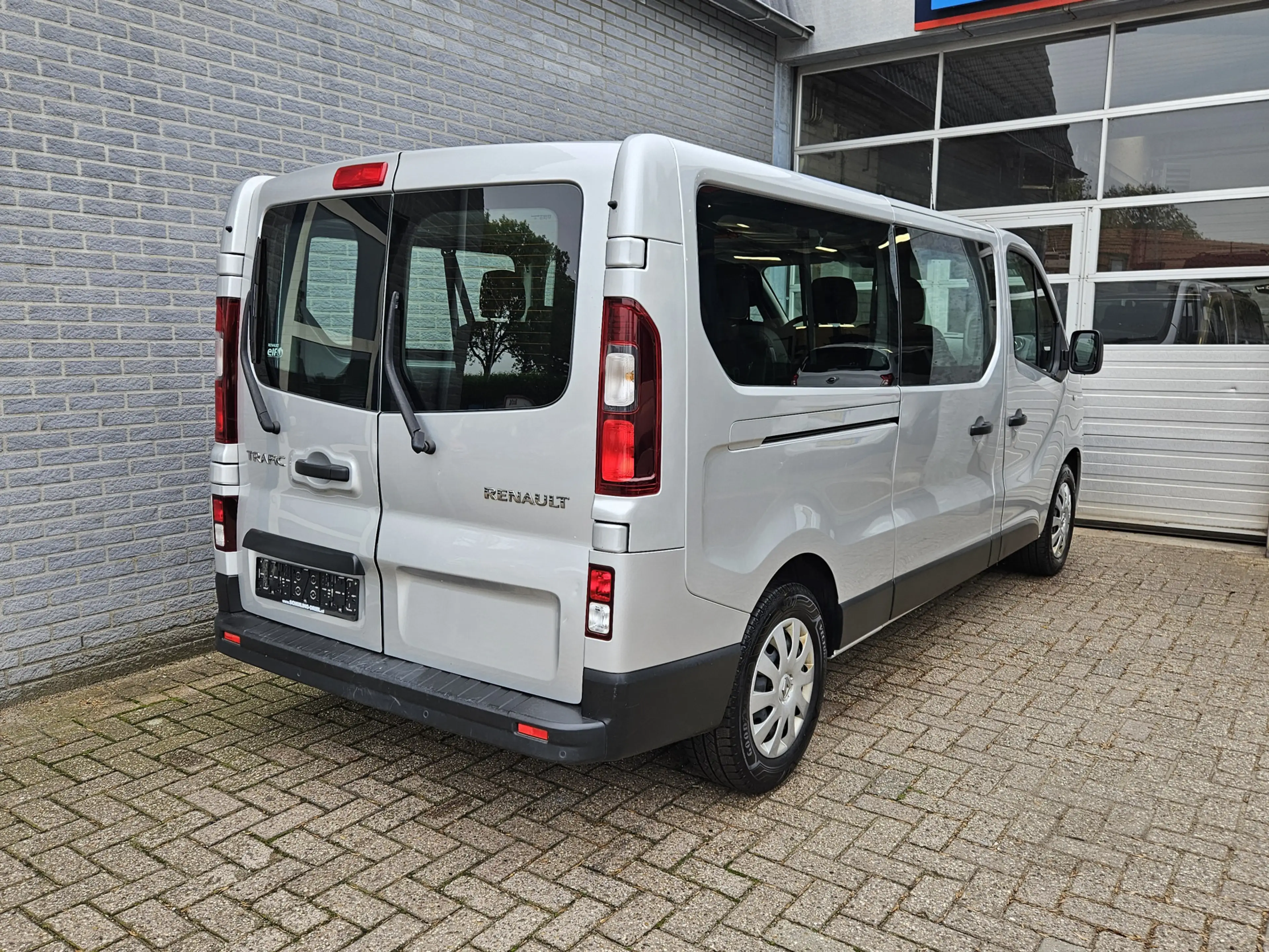 Renault Trafic 1.6 dCi L2H1 Personenbus Inclusief Afleveringskost — photo 2