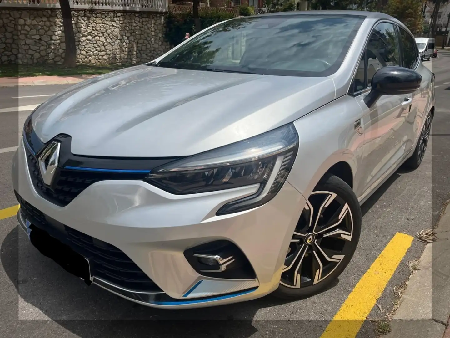 Renault Clio E-TECH Híbrido SL103kW Grijs - 1