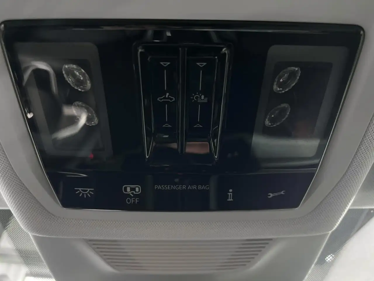 Volkswagen Passat Passat Elegance Buisness Premium 1.5 TSI mHEV ACT OPF 110 kW (150 ch) 7 vitesse DSG 10