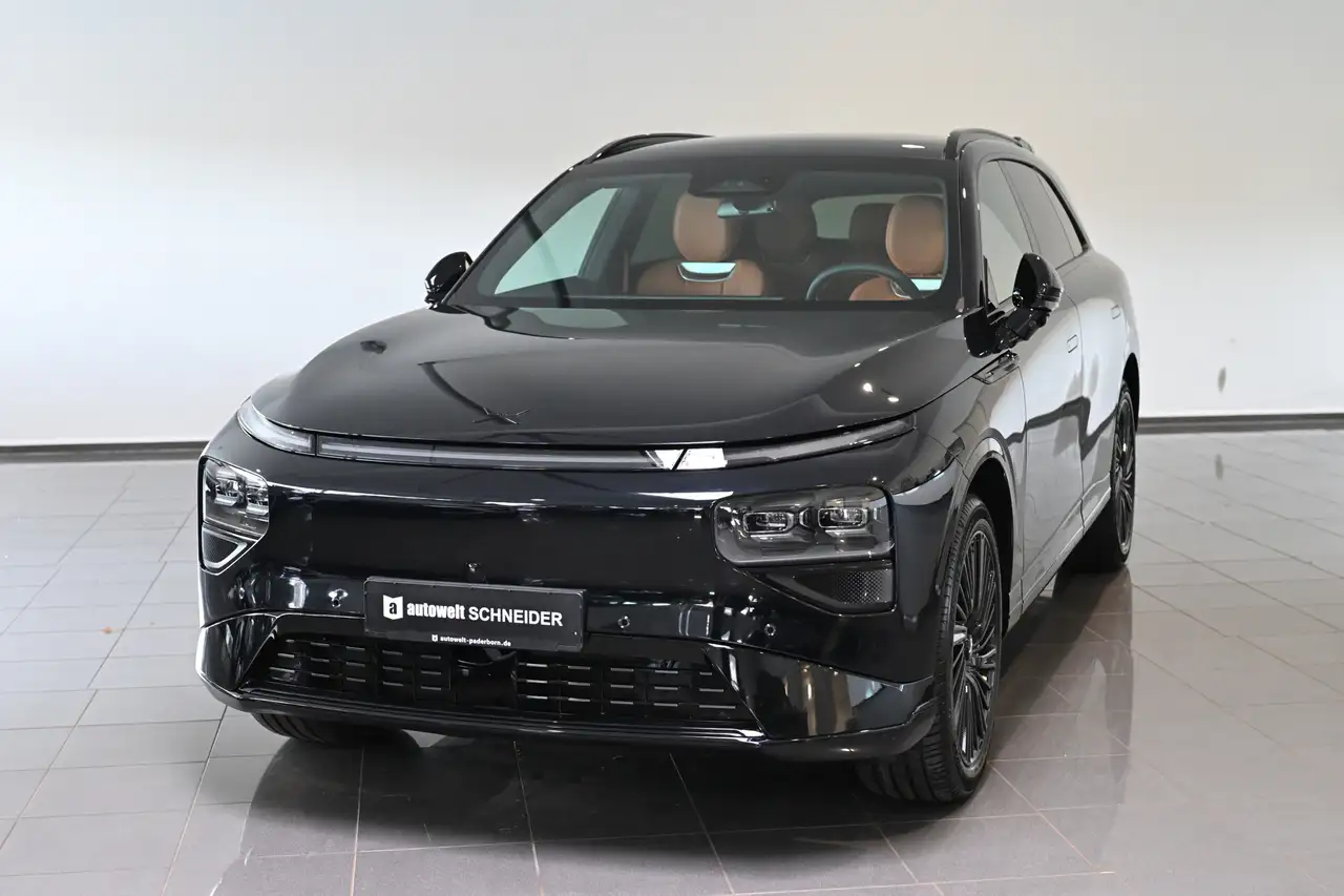 Xpeng G9