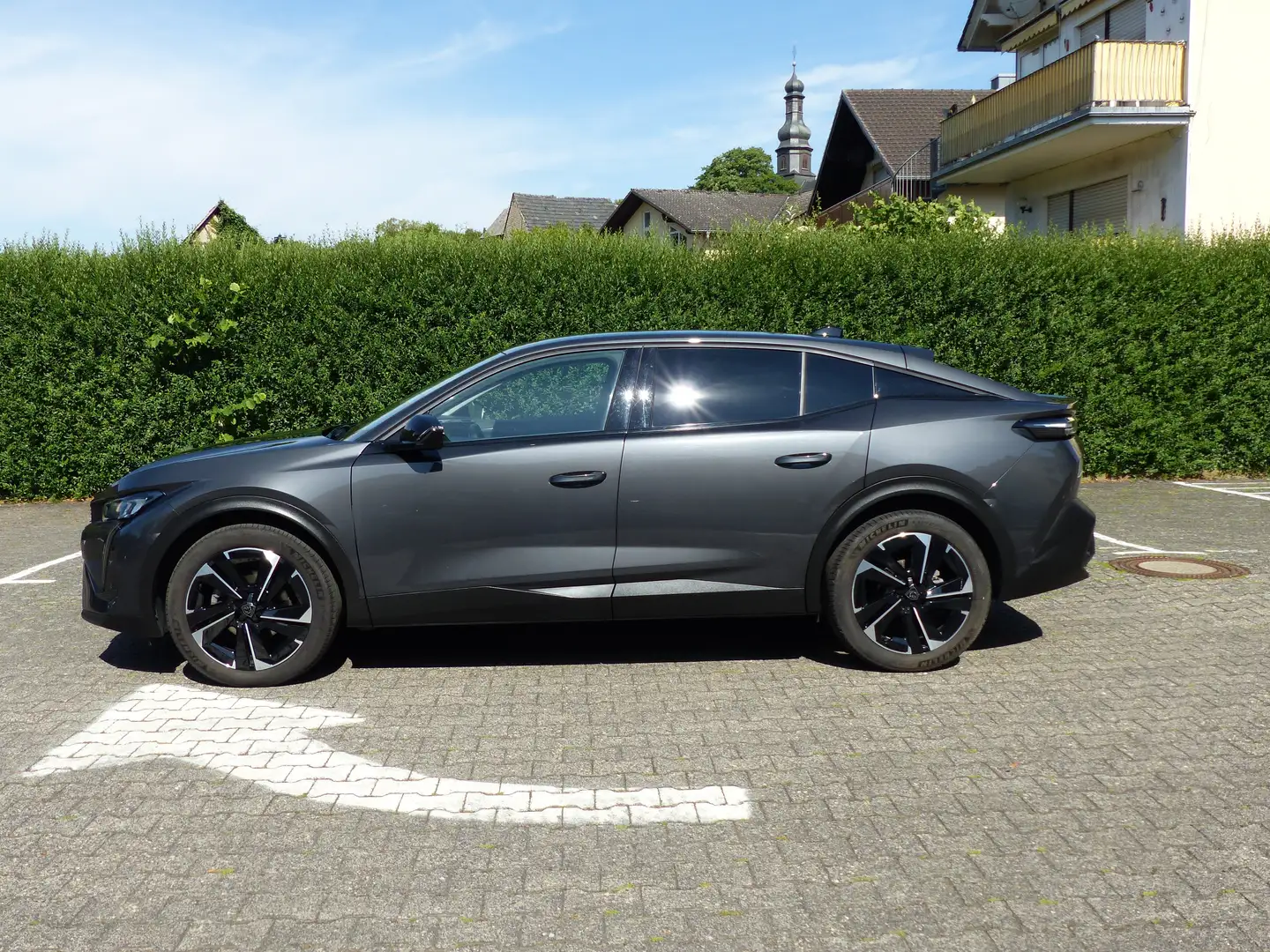 Peugeot 408 Allure Pack 130 EAT8 Grau - 2