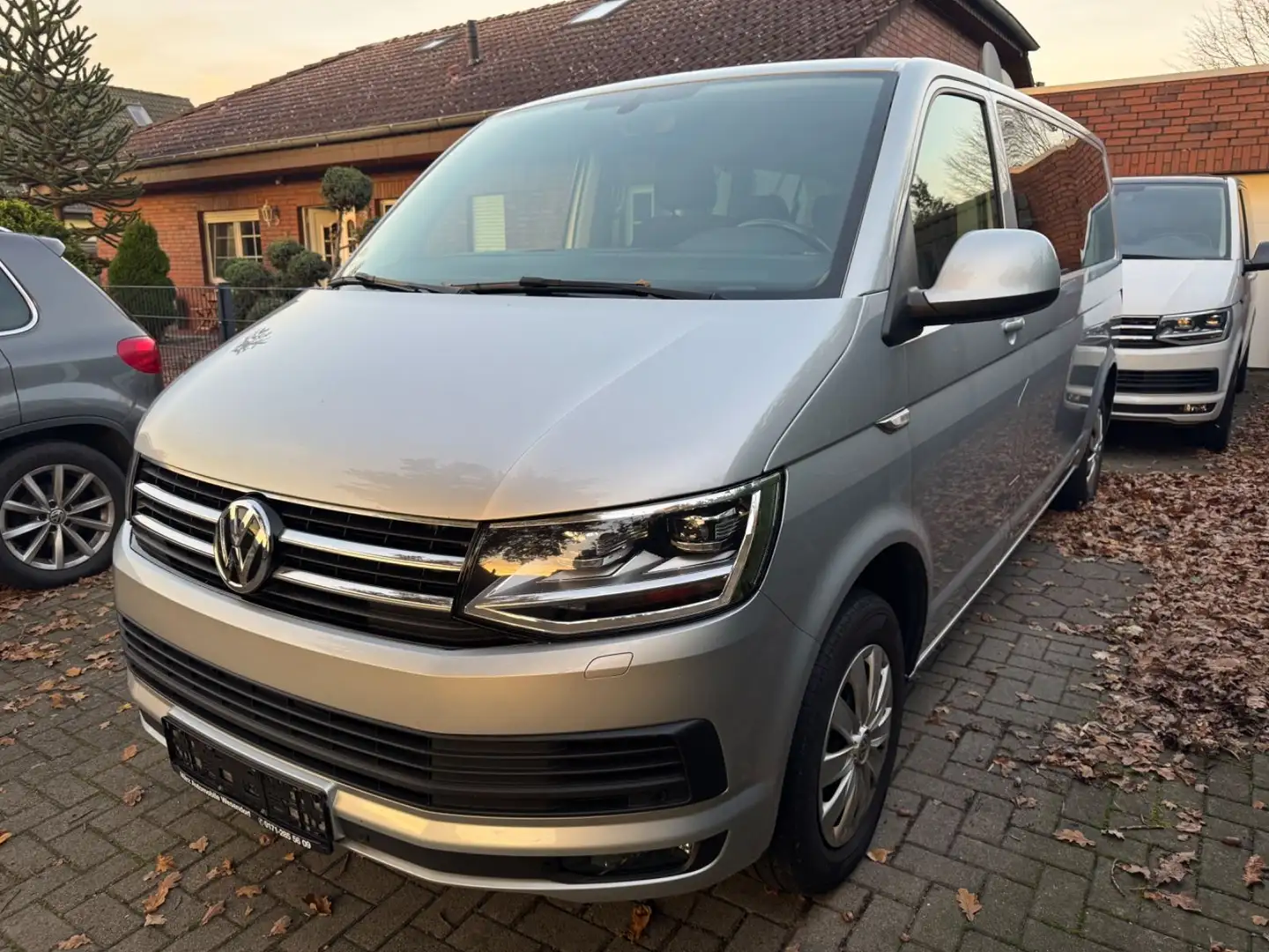Volkswagen T6 Transporter T6 Caravelle lang/ DSG/ LED/ Navi/ Standhzg. Silber - 2