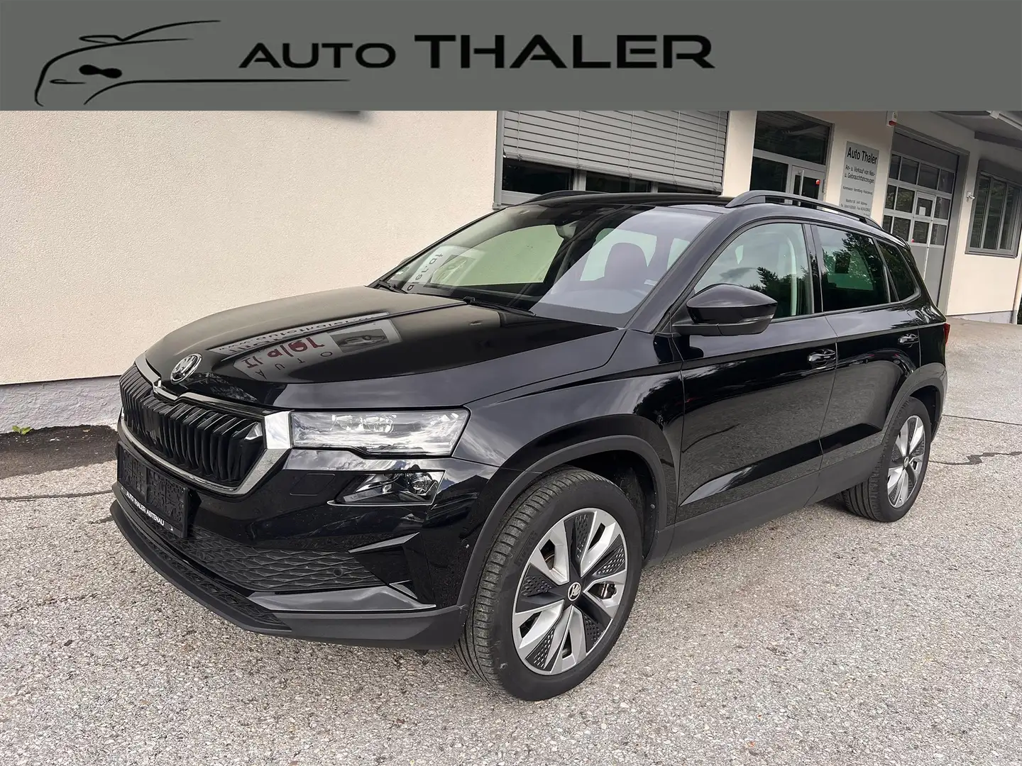 Skoda Karoq Ambition Clever 2,0 TDI 4x4 Schwarz - 1